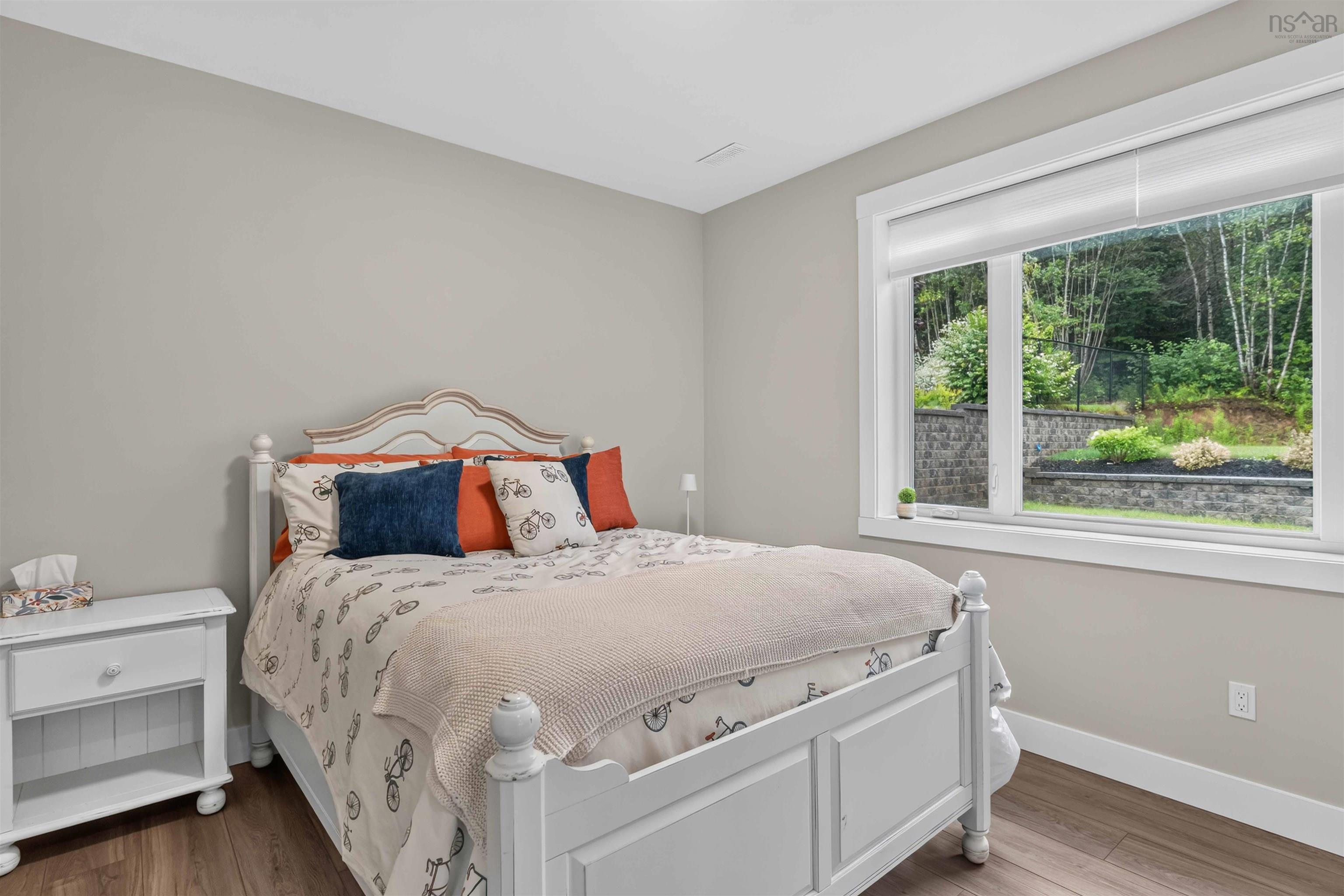 $1,425,000.00: 10 Heron Drive, Canaan
