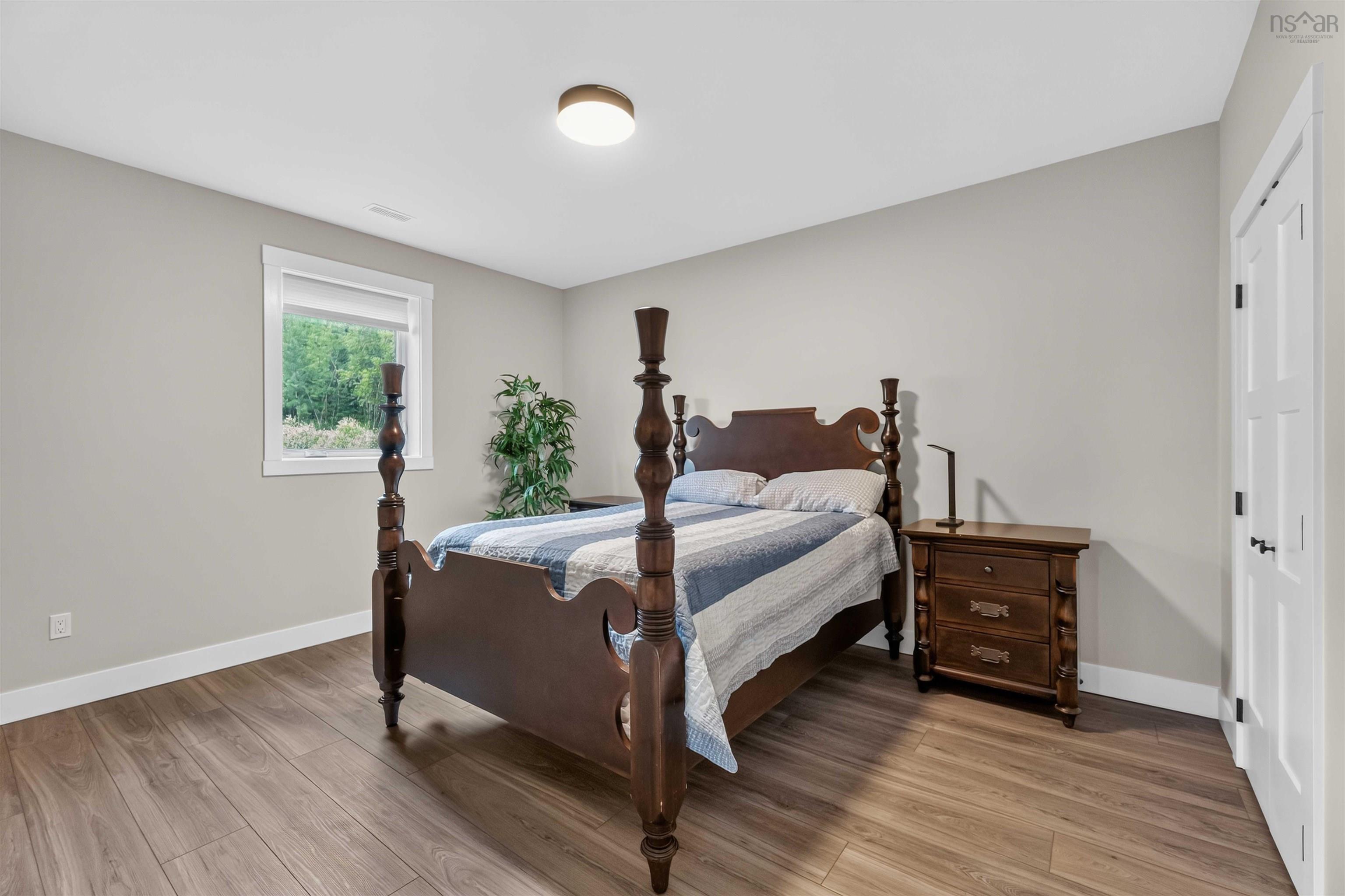 $1,425,000.00: 10 Heron Drive, Canaan