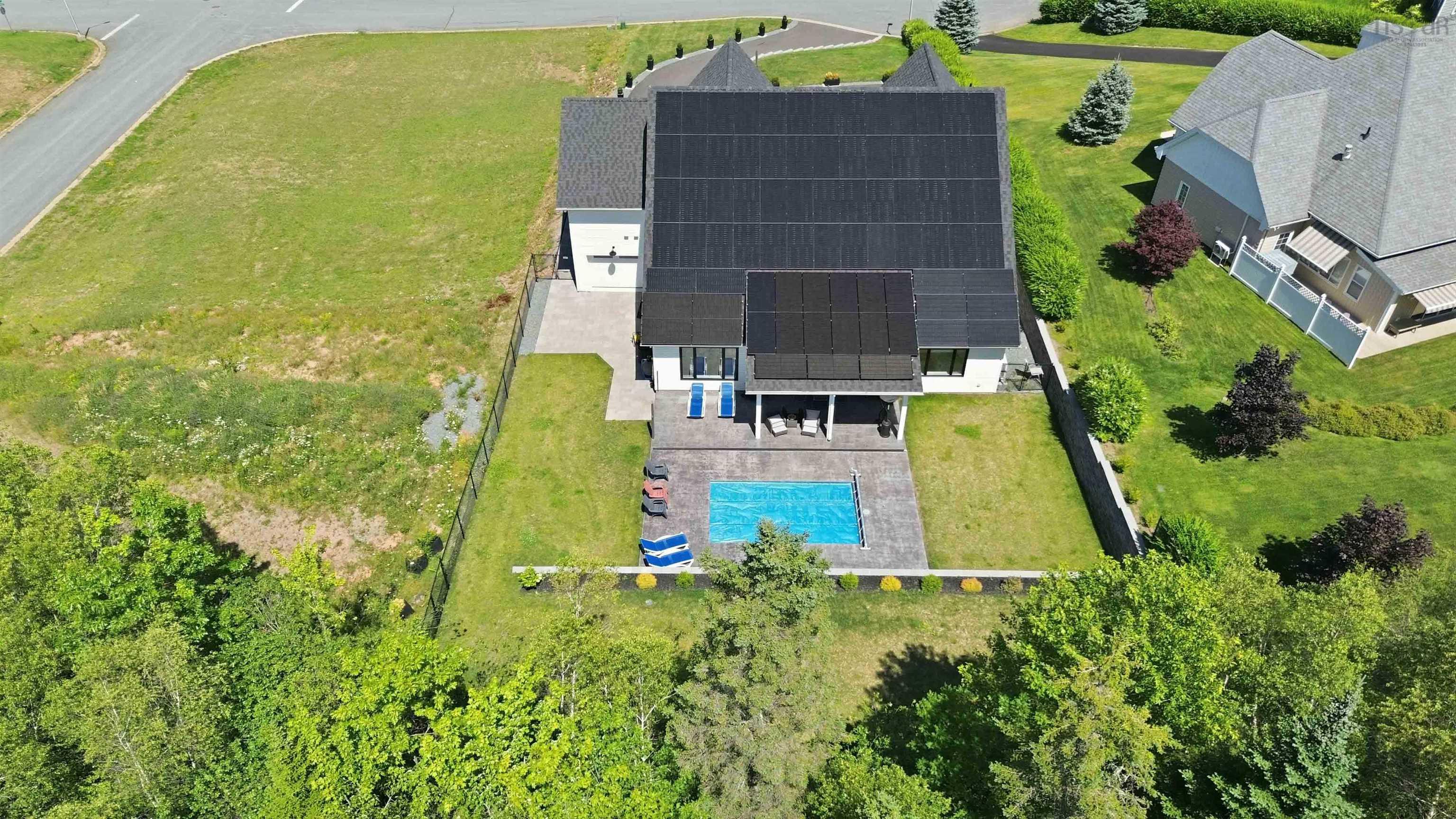 $1,425,000.00: 10 Heron Drive, Canaan