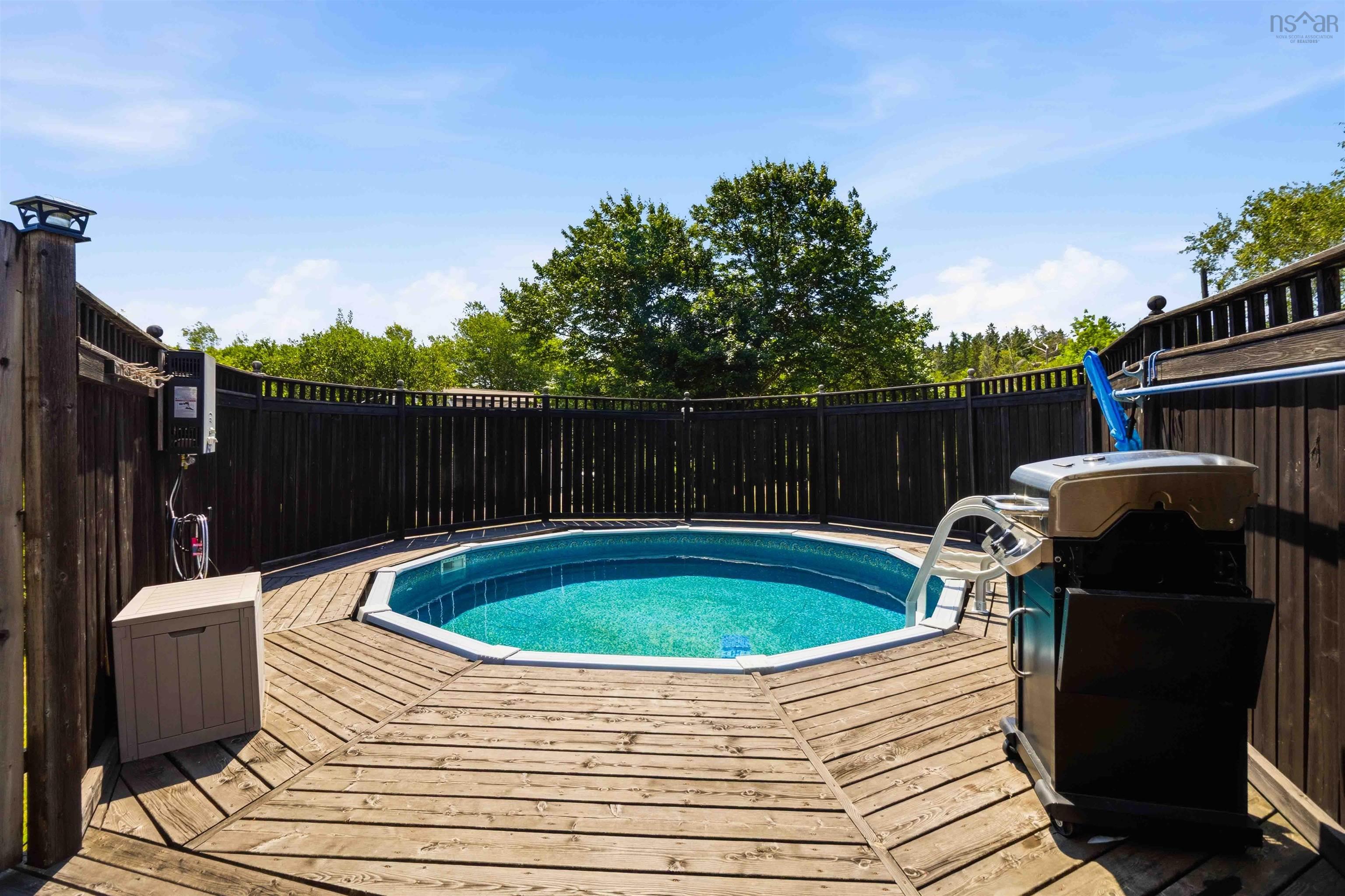 $579,900.00: 11460 Highway 3, Centre