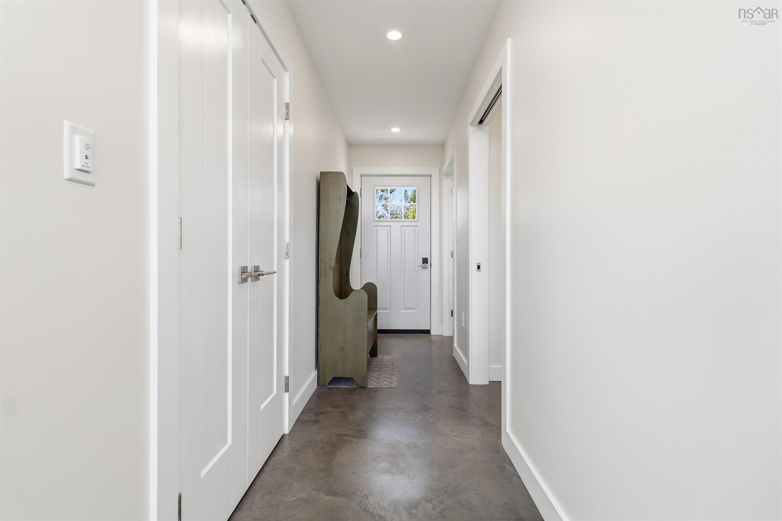 $1,125,000.00: 6837 Highway 3, Hunts Point