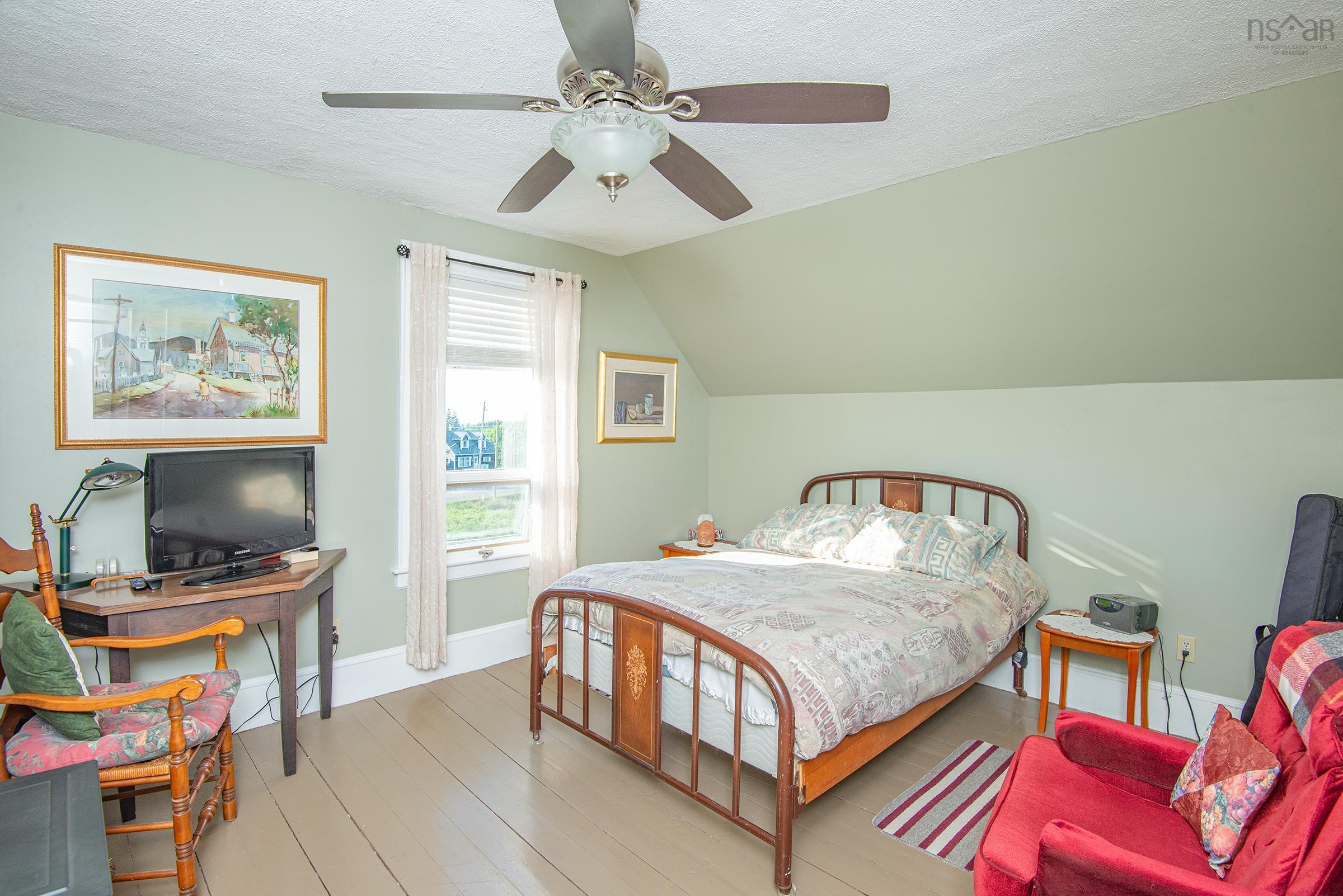 $335,000.00: 2118 Highway 1, Grosses Coques