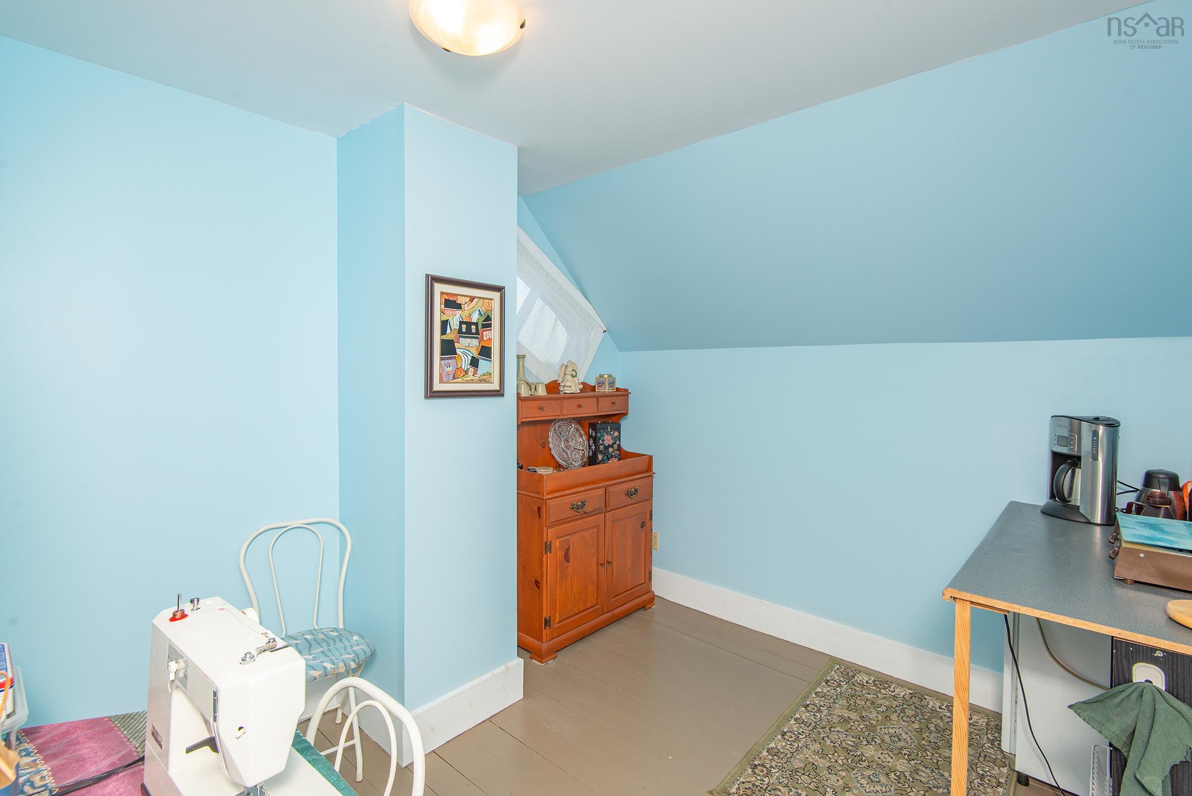 $335,000.00: 2118 Highway 1, Grosses Coques