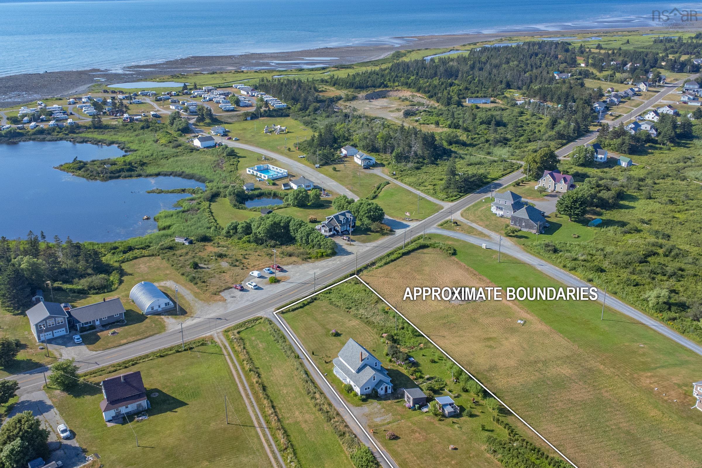 $335,000.00: 2118 Highway 1, Grosses Coques