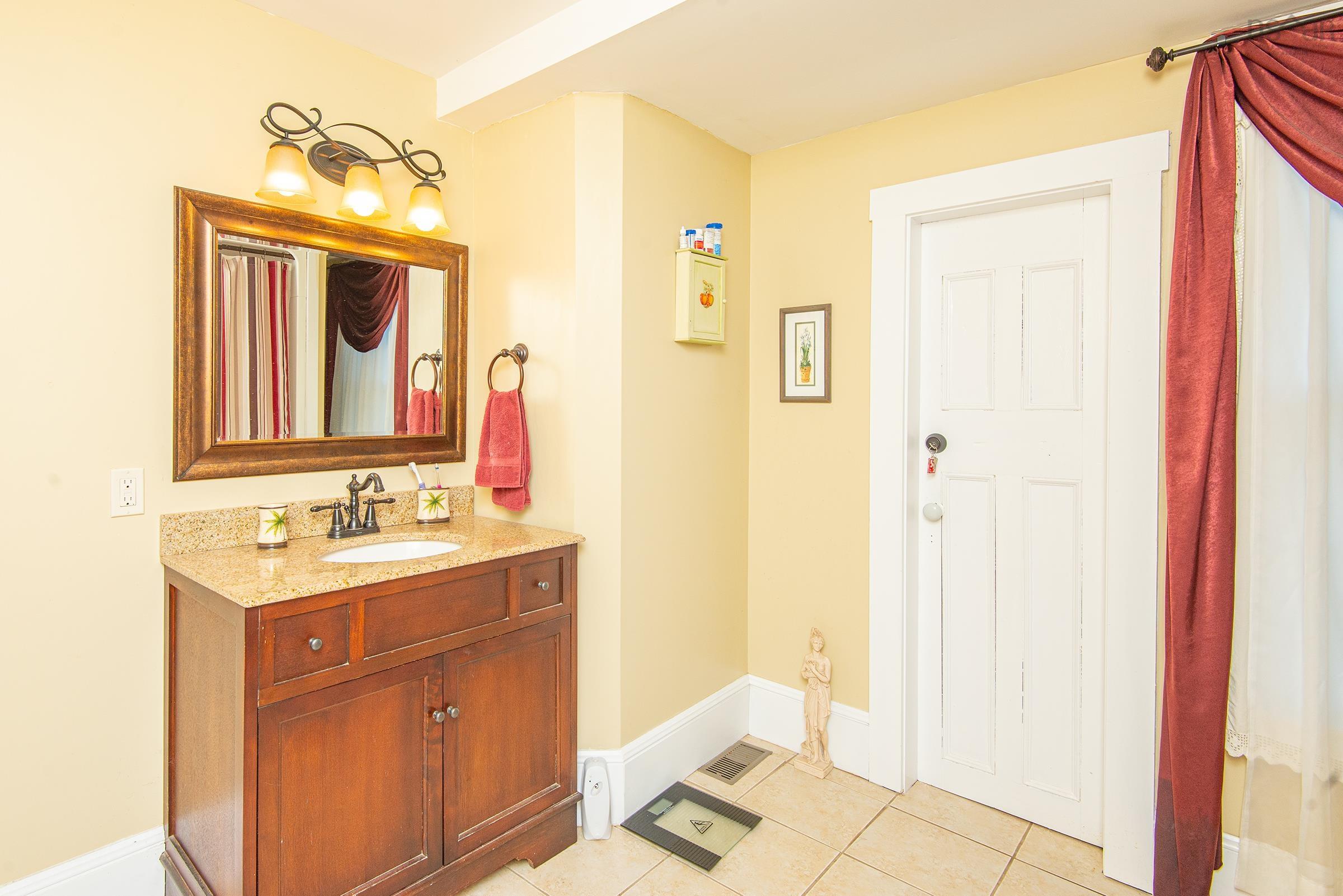 $335,000.00: 2118 Highway 1, Grosses Coques