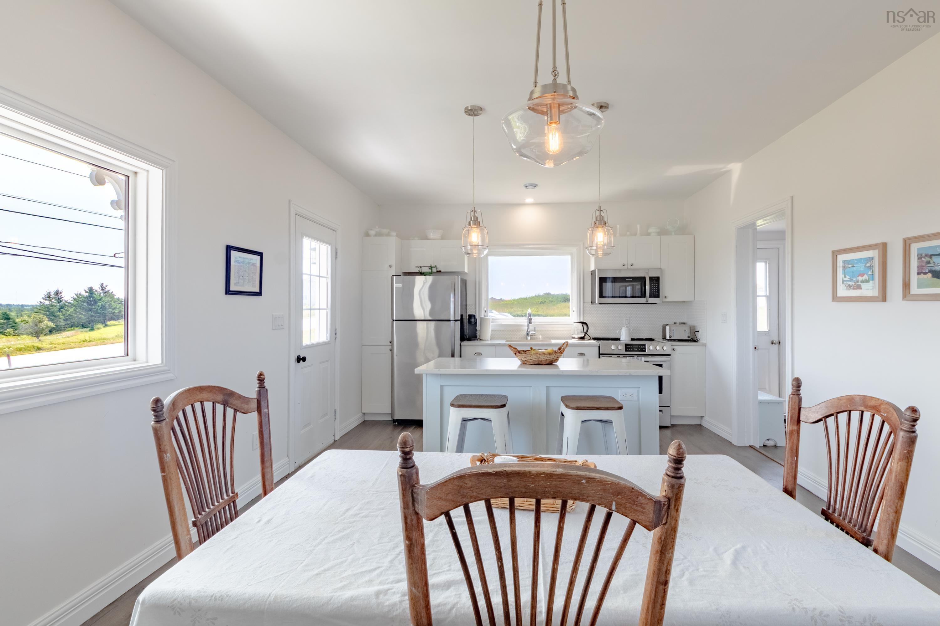 $495,000.00: 10345 Highway 1, Saulnierville