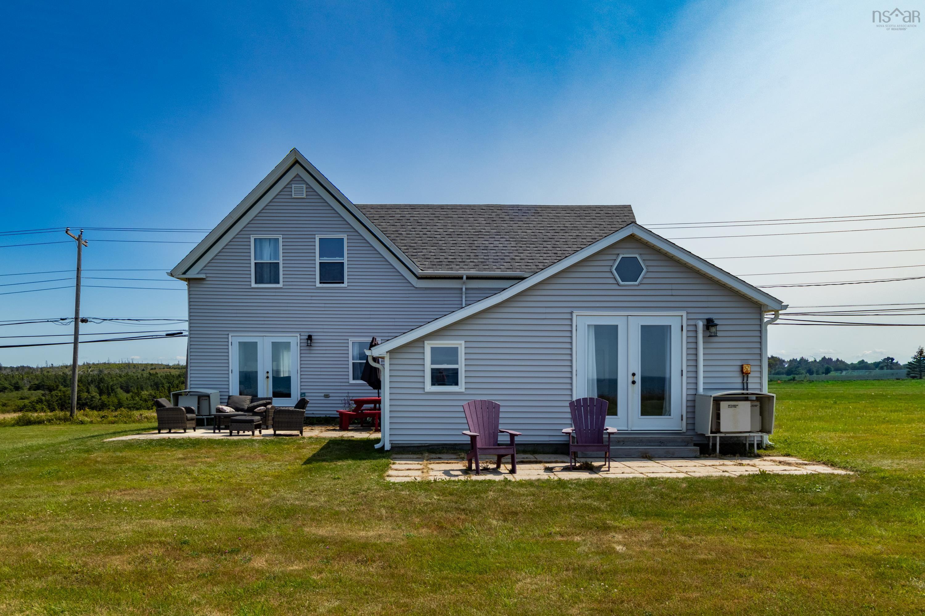 $495,000.00: 10345 Highway 1, Saulnierville