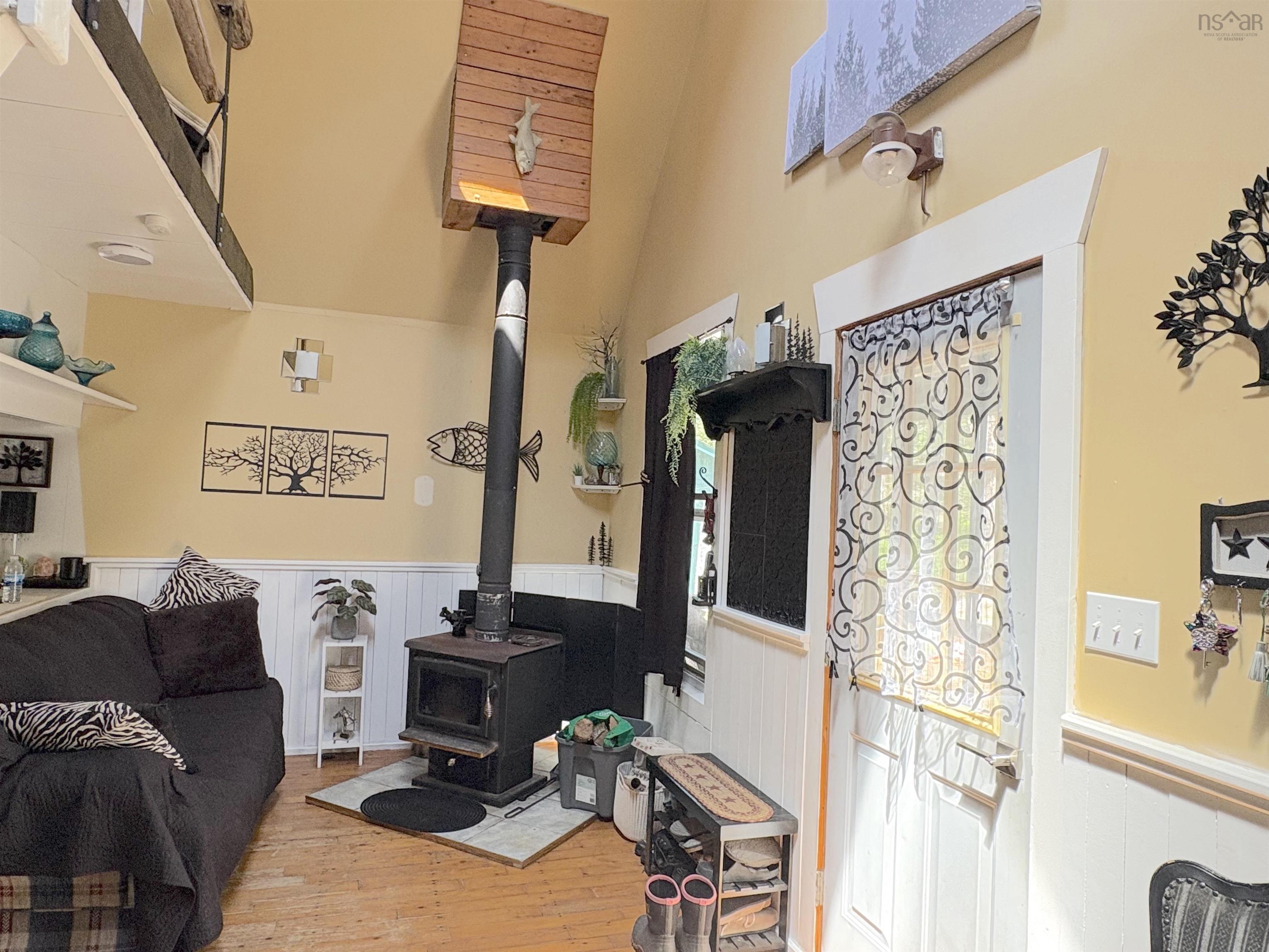 $99,999.00: 1894 highway 103, Sable River