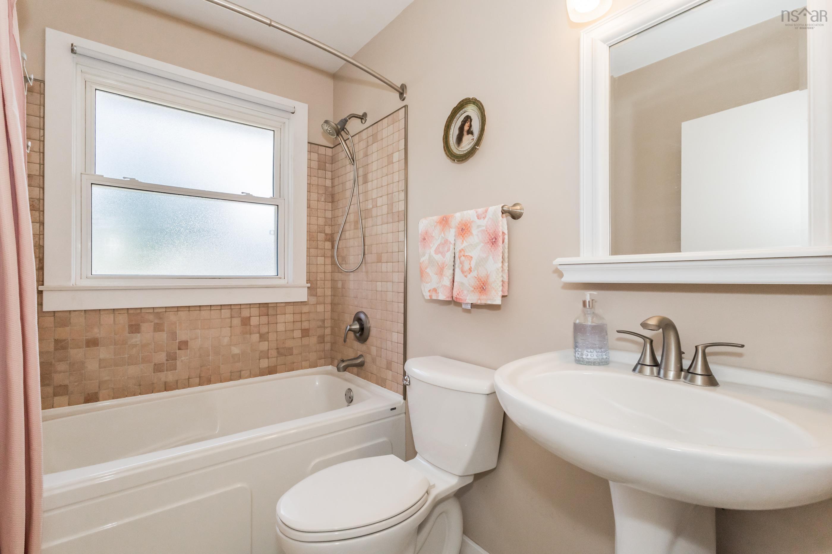 $399,900.00: 15 James Street, Kentville