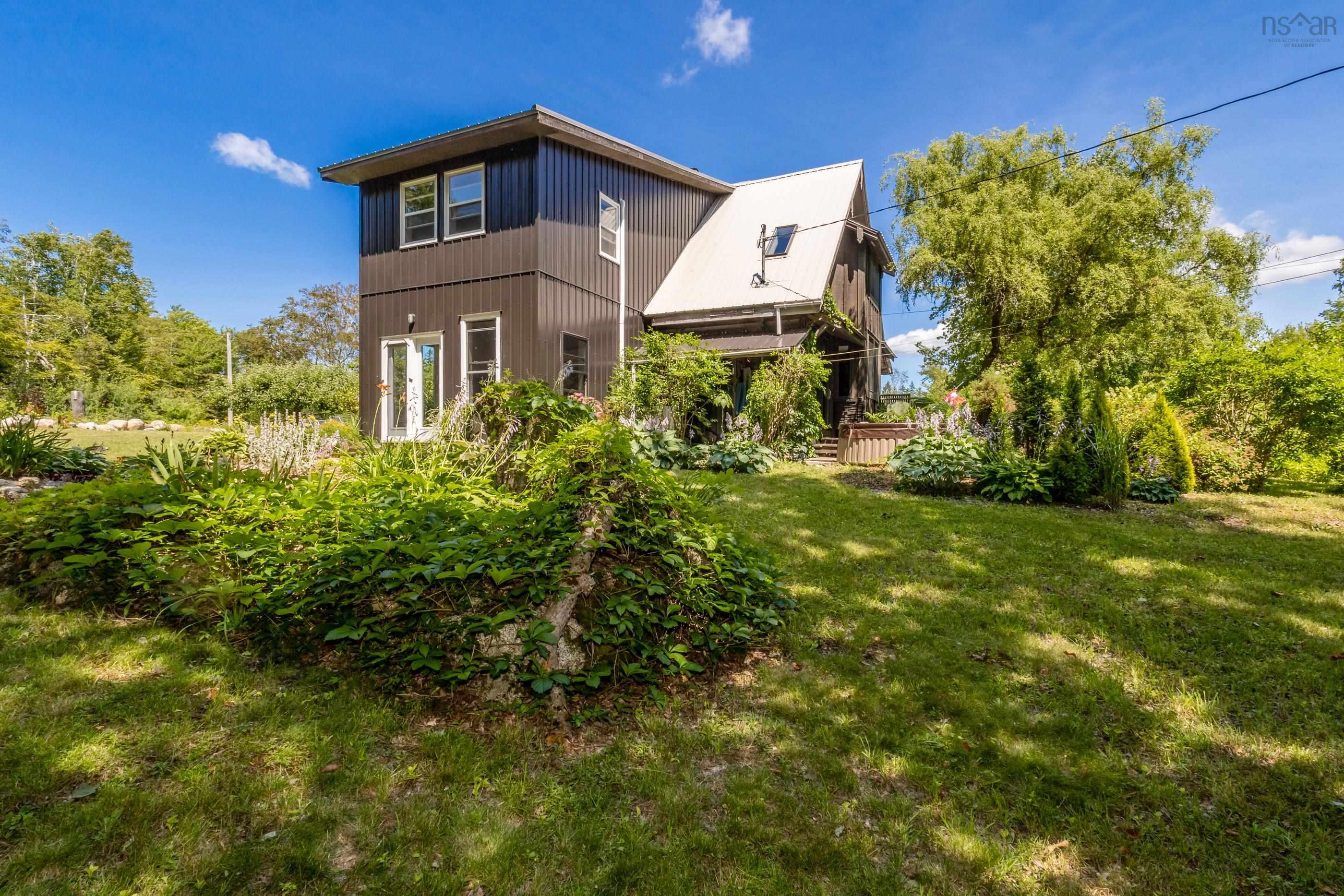 $468,500.00: 2729 Victory Road, Victory
