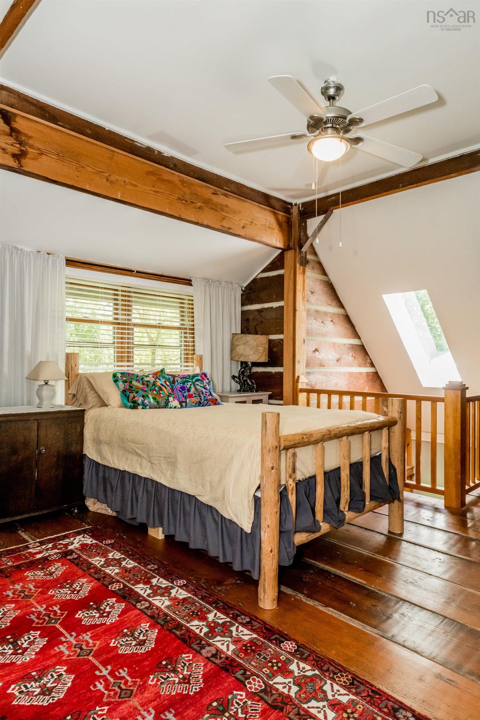 $468,500.00: 2729 Victory Road, Victory
