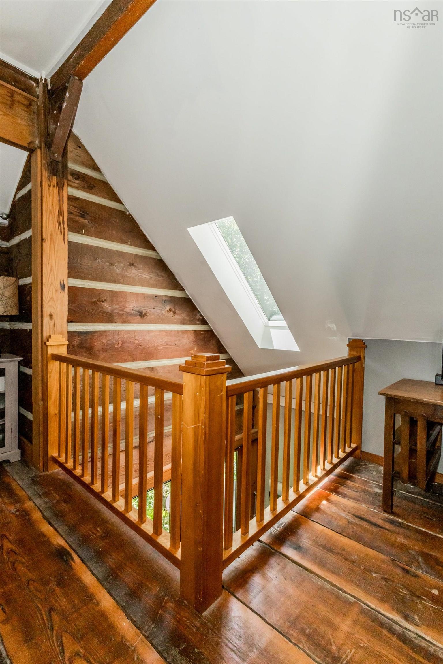 $468,500.00: 2729 Victory Road, Victory