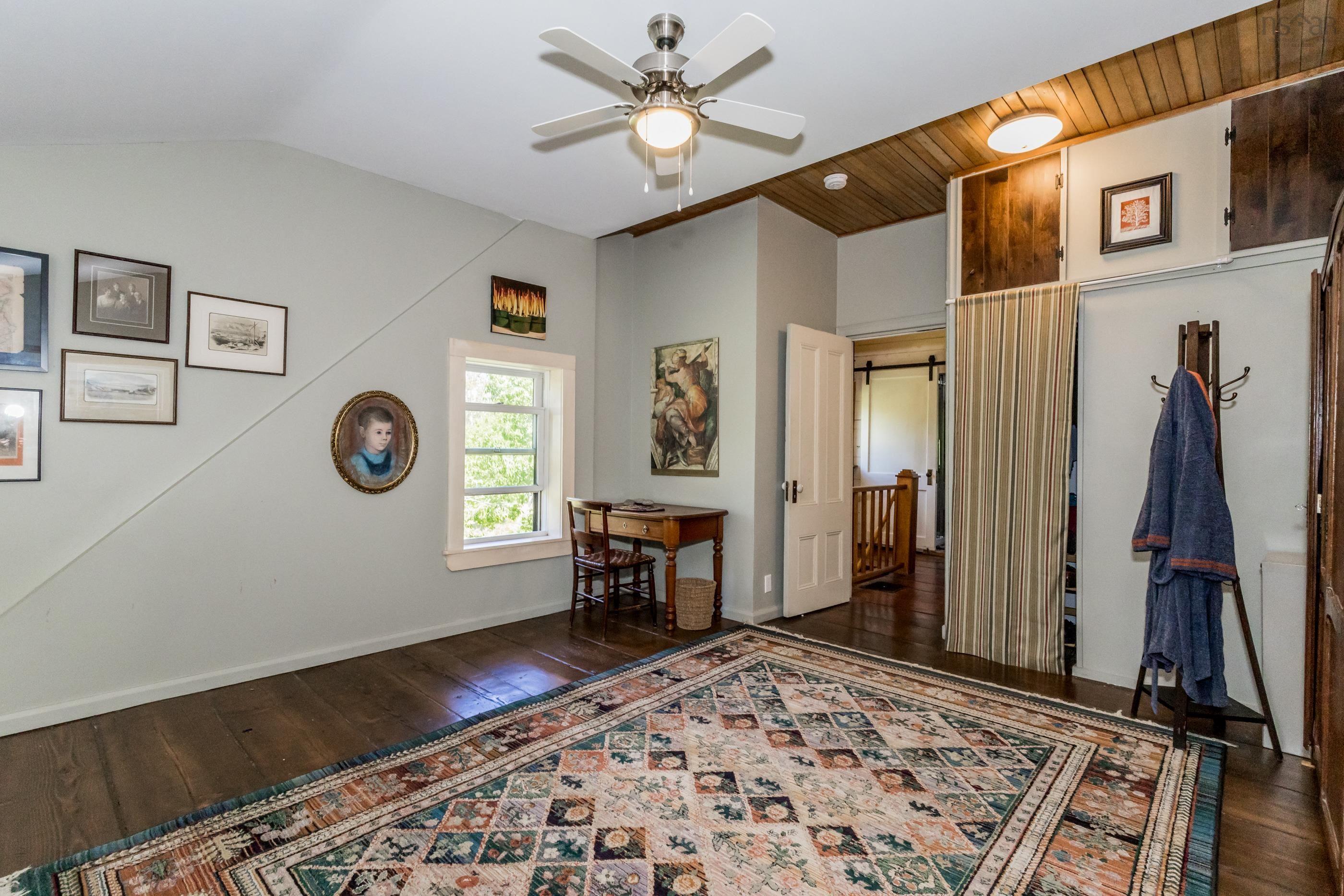 $468,500.00: 2729 Victory Road, Victory