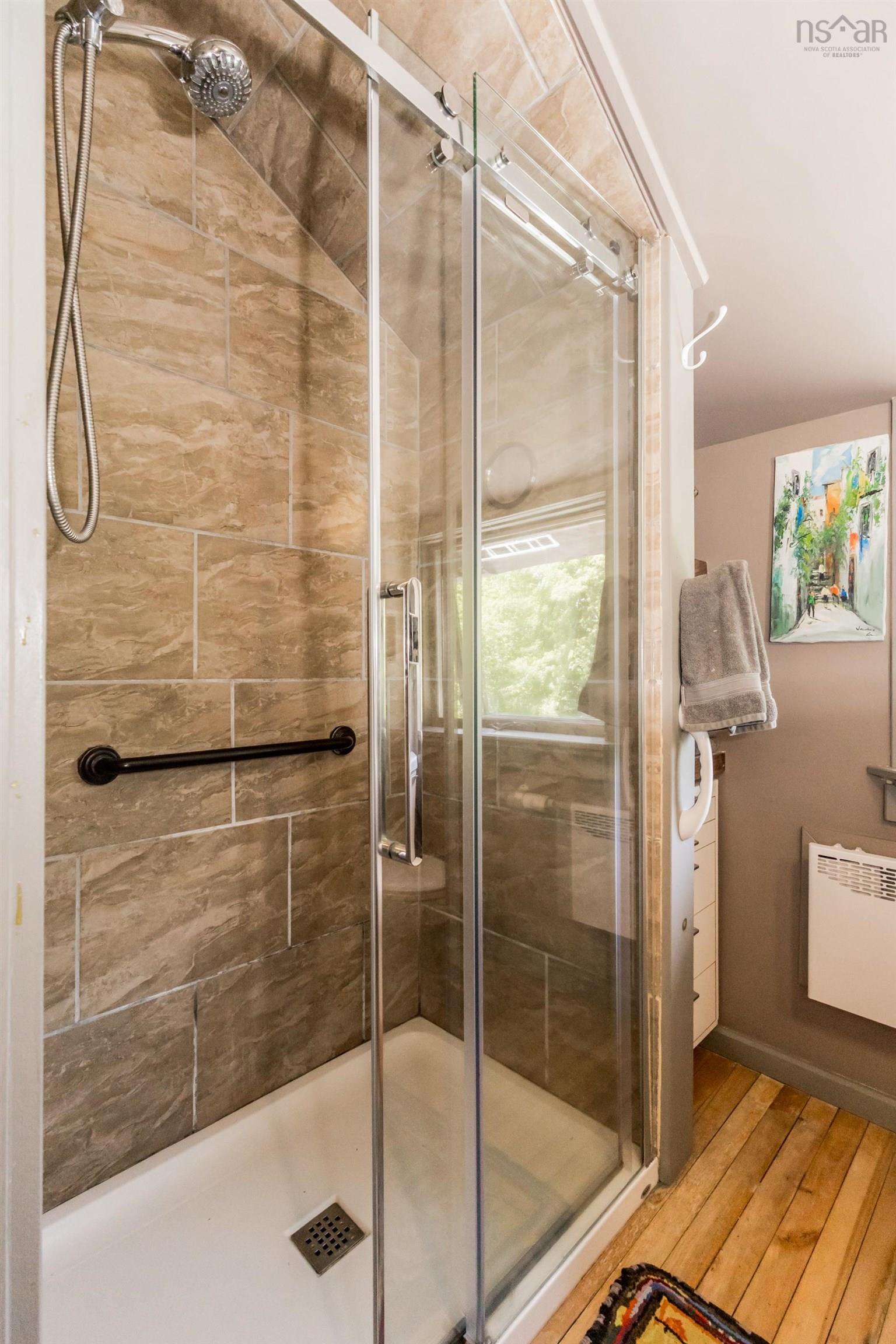 $468,500.00: 2729 Victory Road, Victory
