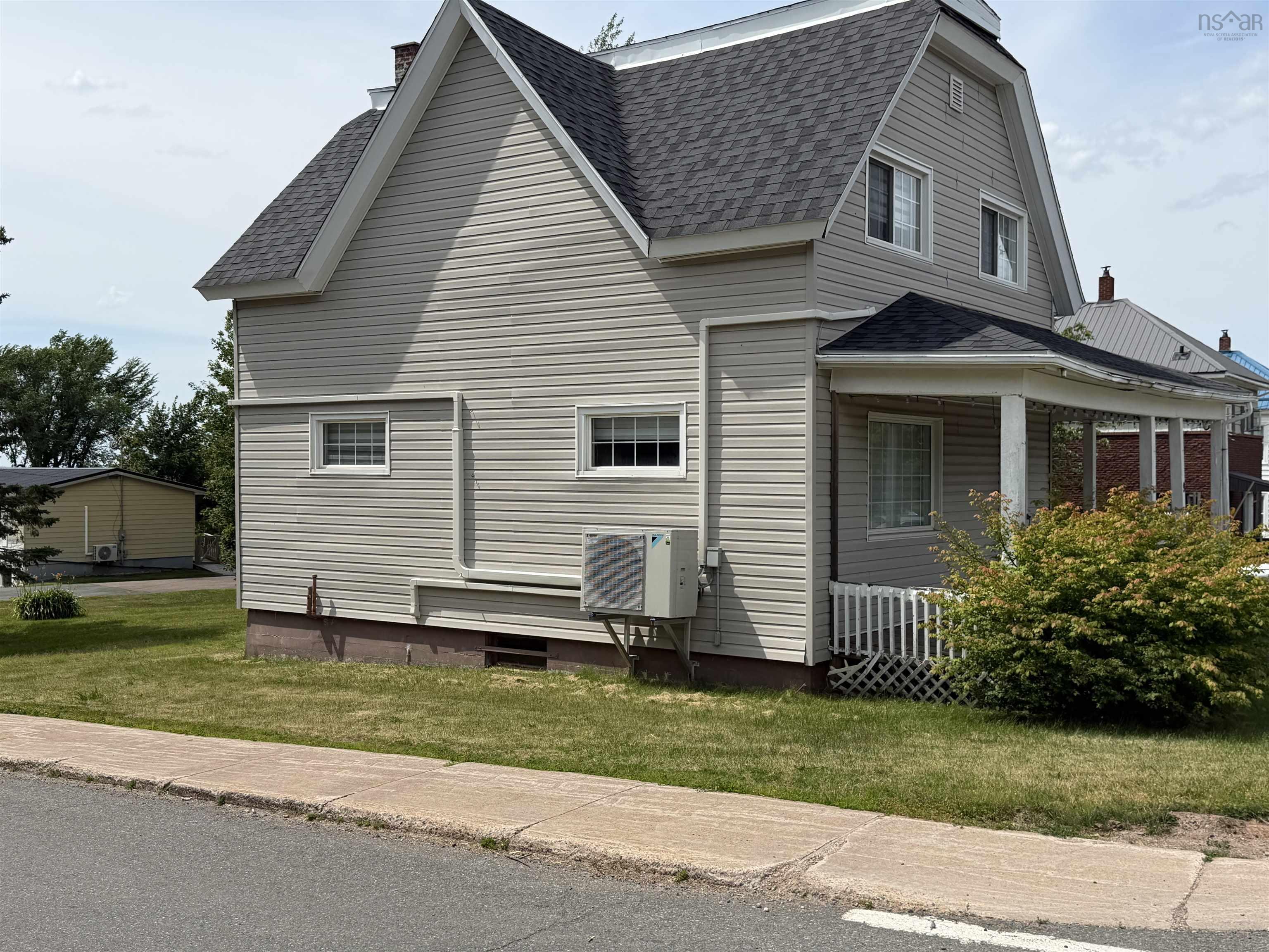 $169,900.00: 9 Princess Street, Springhill