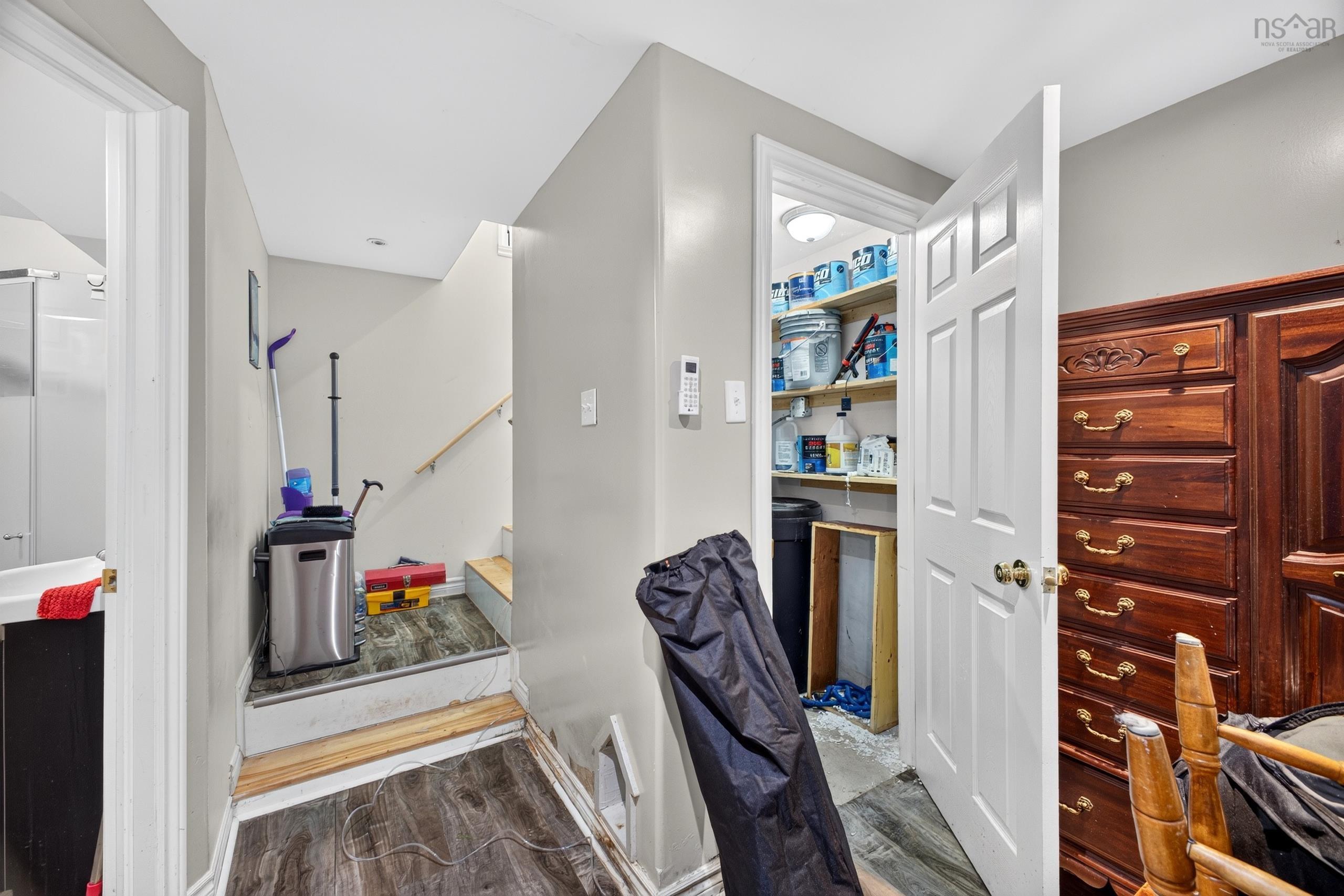 $299,000.00: 12 HIGHLAND Avenue, Brookfield