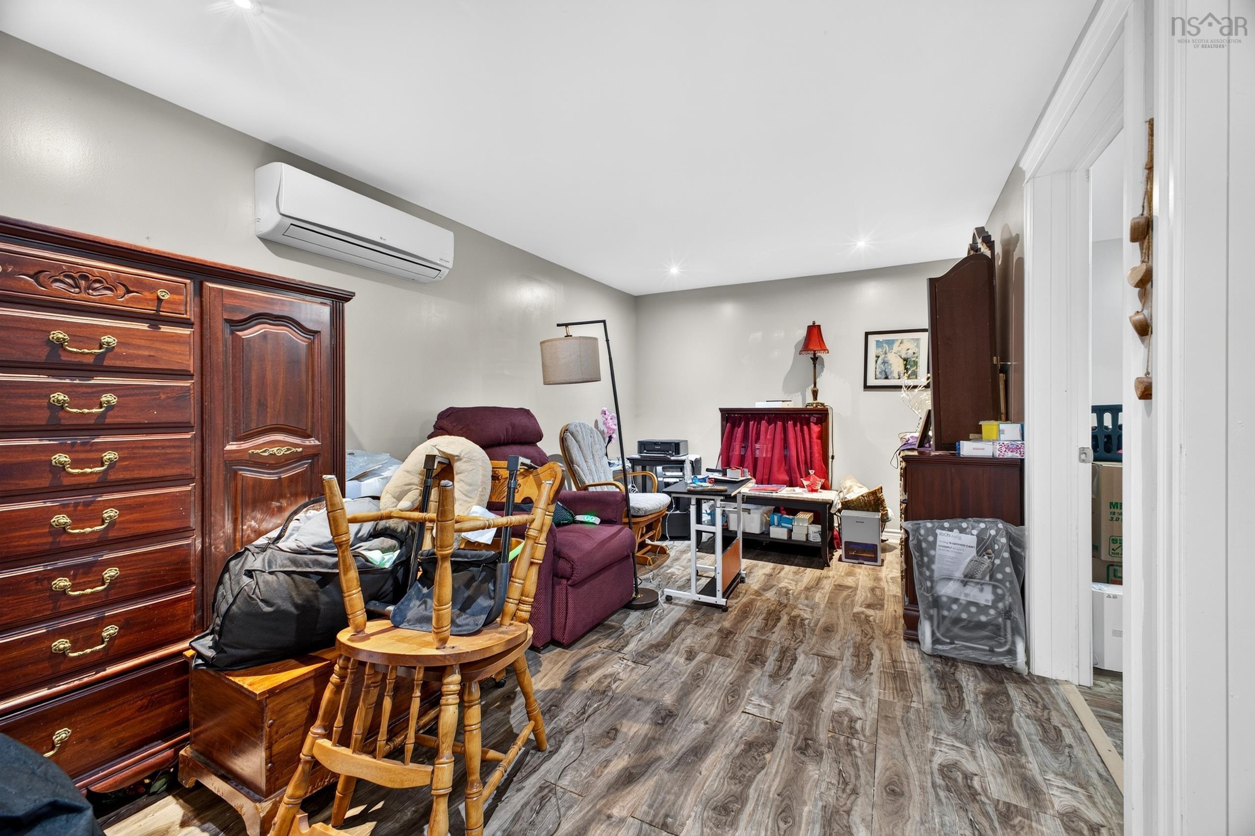 $299,000.00: 12 HIGHLAND Avenue, Brookfield