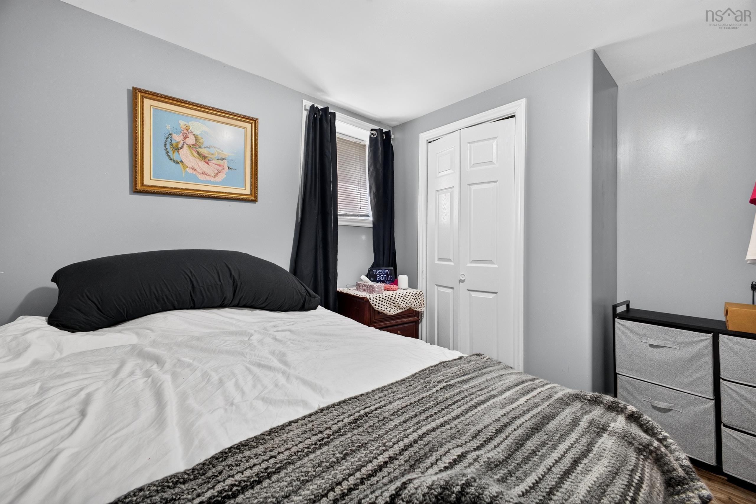 $299,000.00: 12 HIGHLAND Avenue, Brookfield