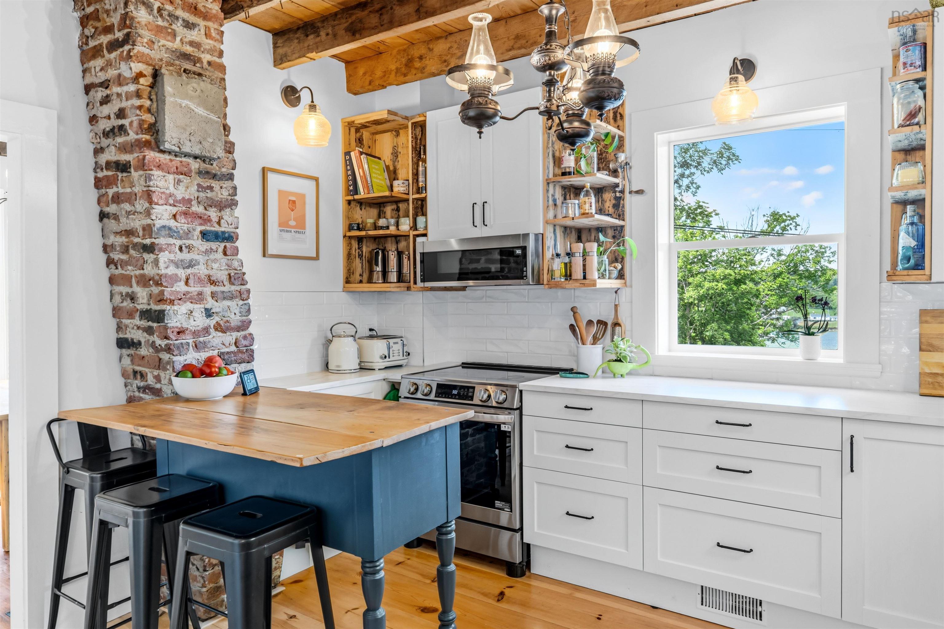 $599,000.00: 94 King Street, Lunenburg