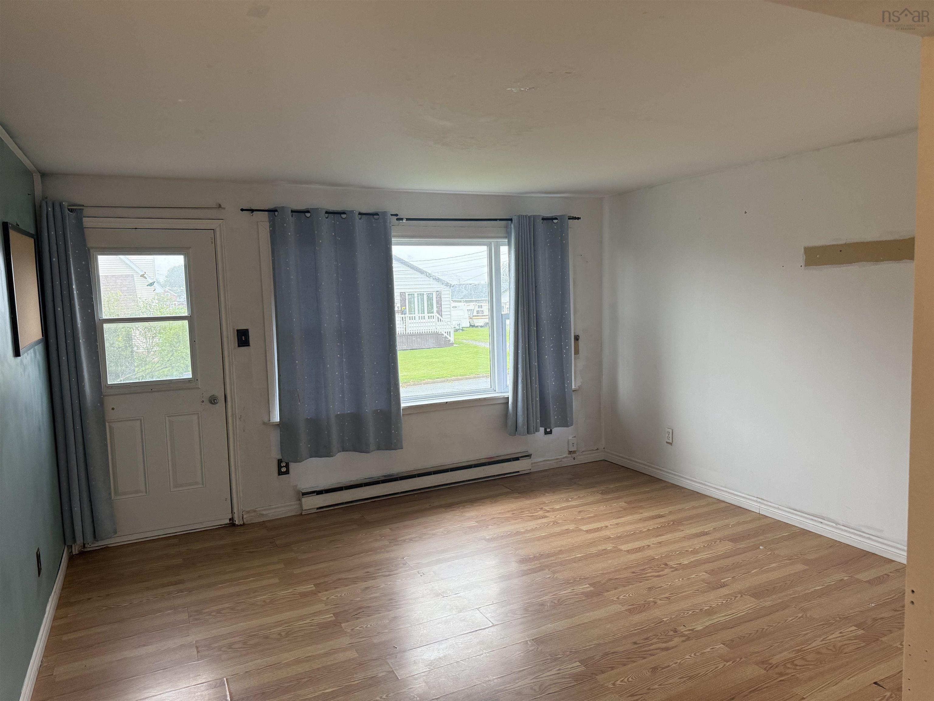 $159,000.00: 384 Fourteenth Street, New Waterford