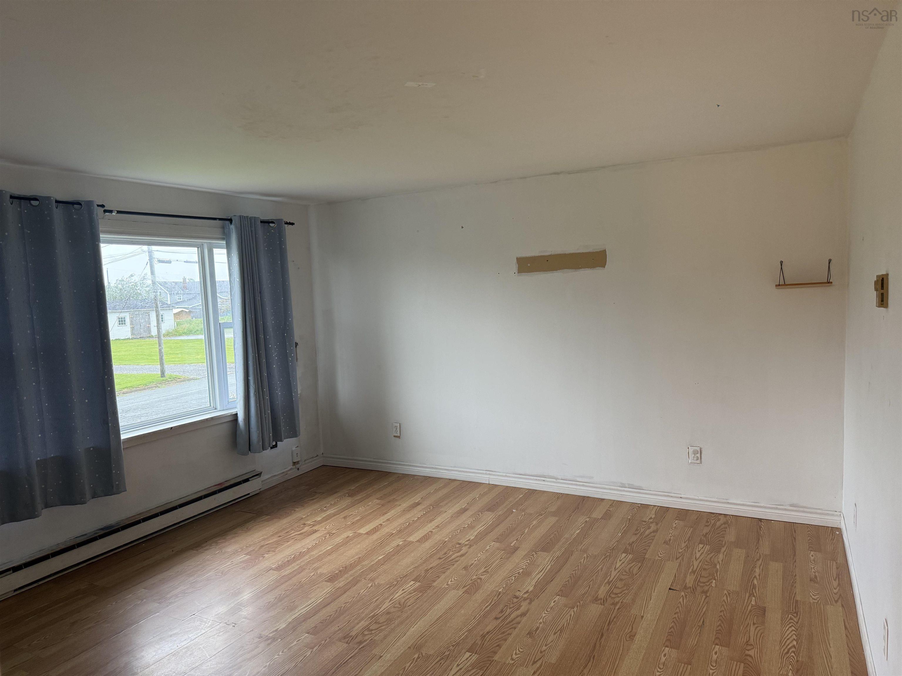 $159,000.00: 384 Fourteenth Street, New Waterford