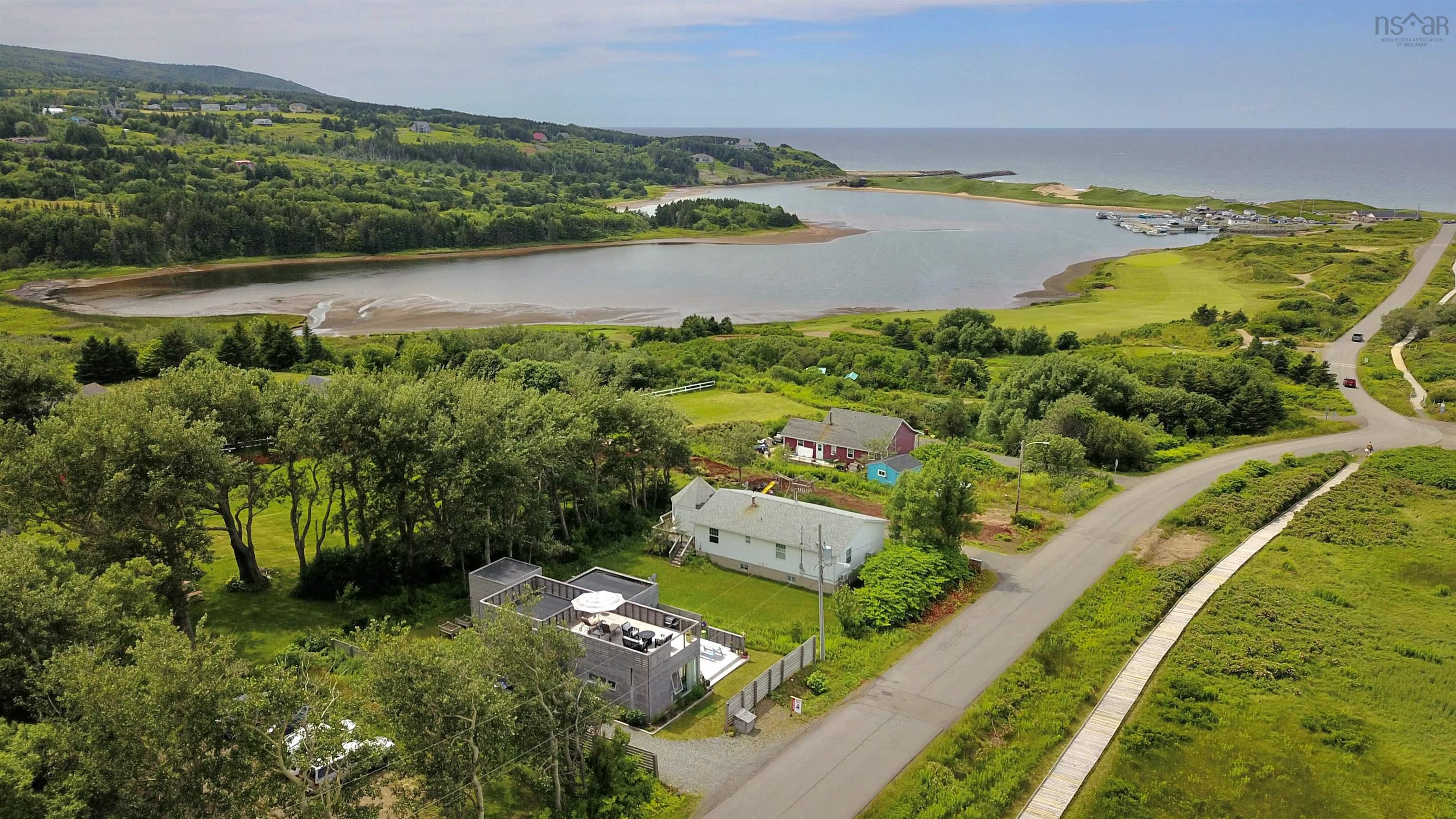 $970,000.00: 19 Beach Road, Inverness