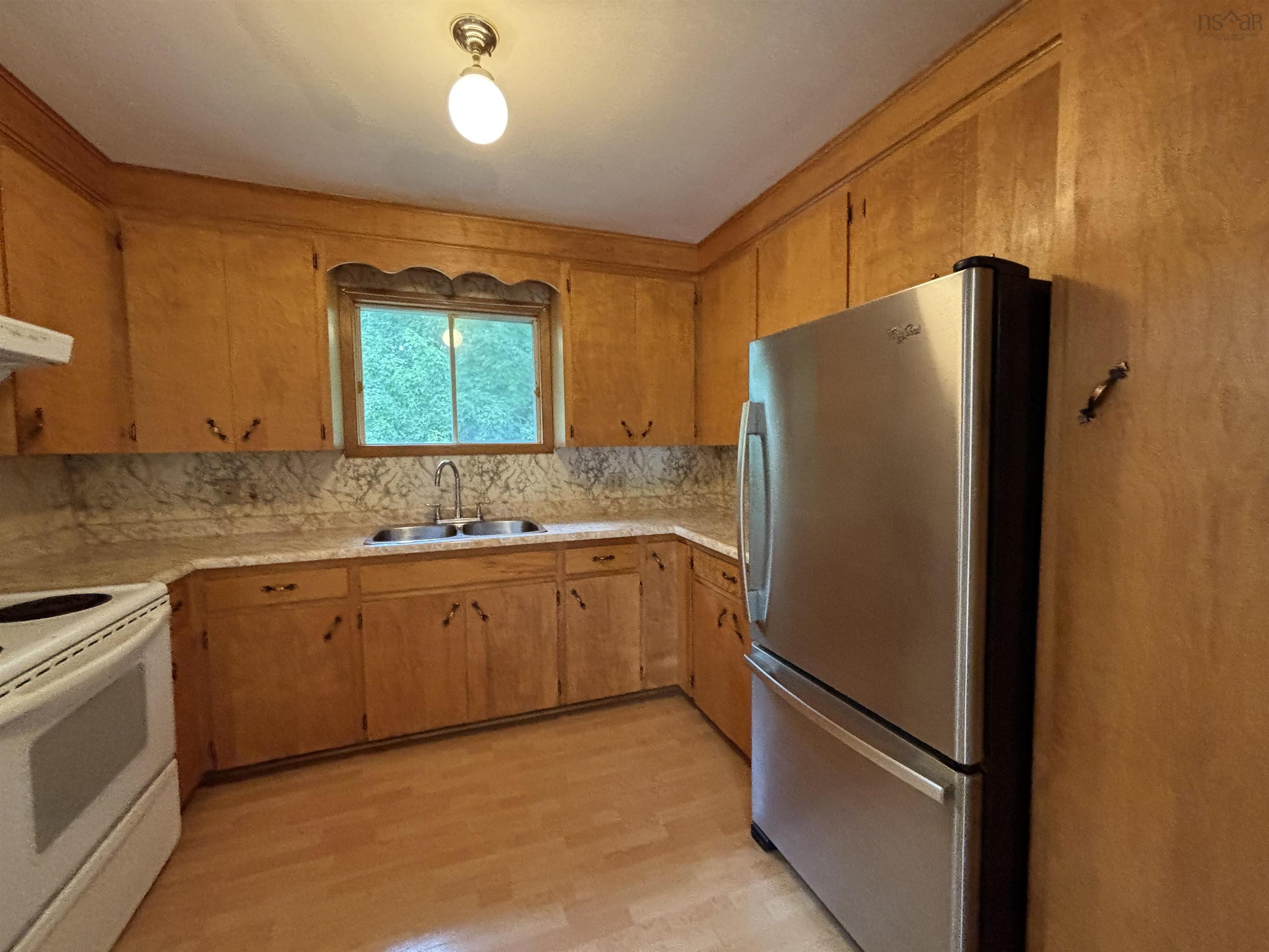 $389,900.00: 42 Alpine Drive, Bridgewater