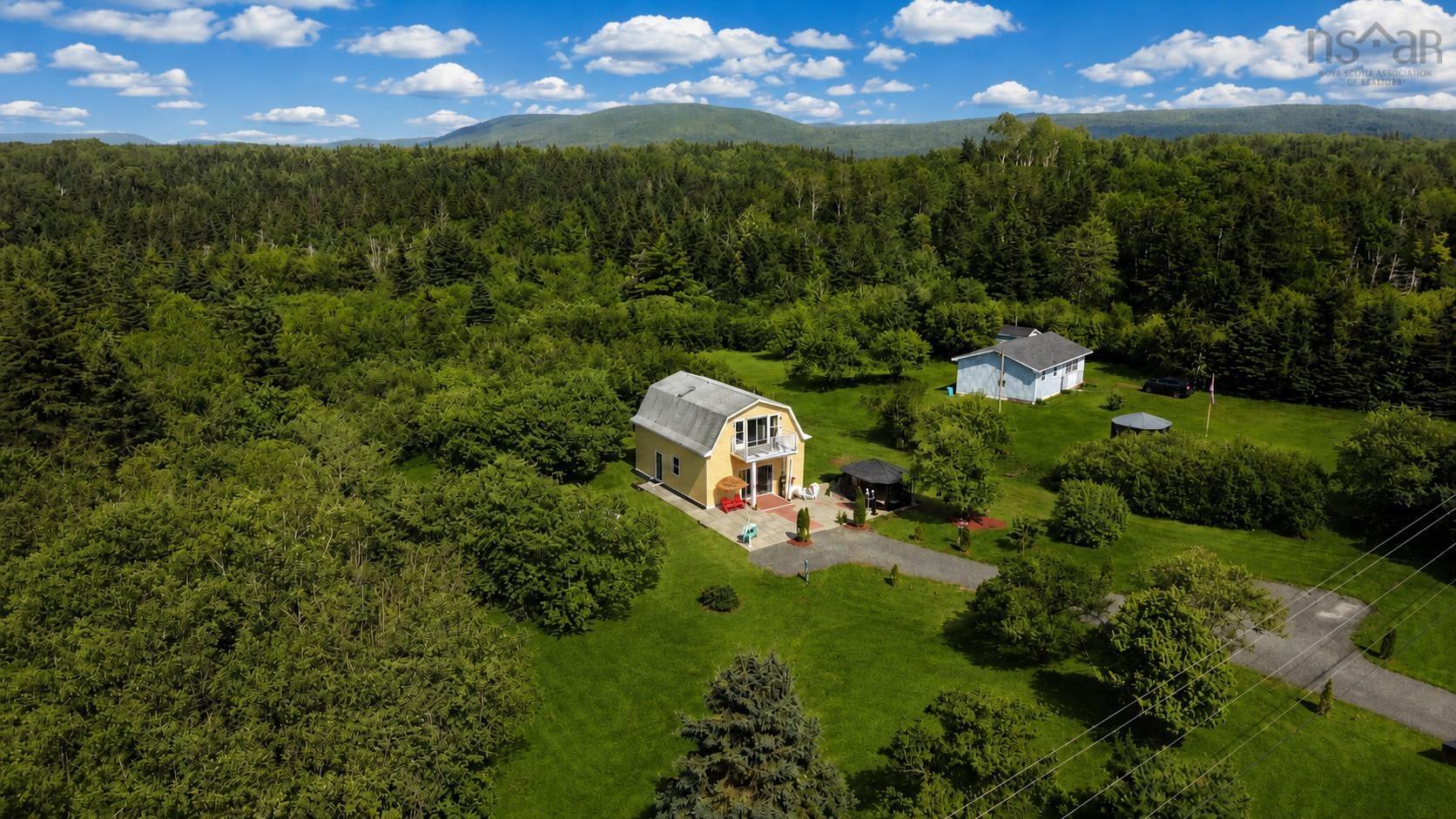 $499,000.00: 19203 Highway 19, Southwest Margaree