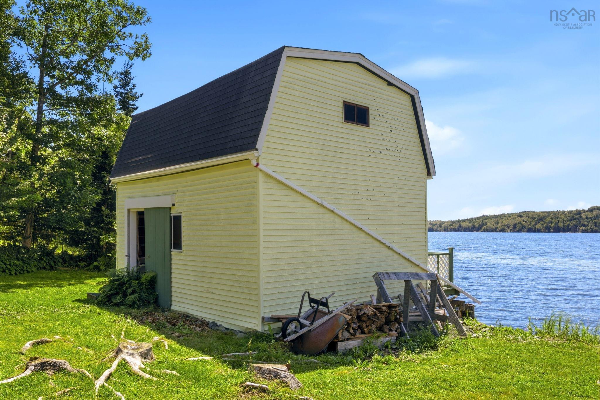 $250,000.00: 163 Candy Mountain Road, Mineville