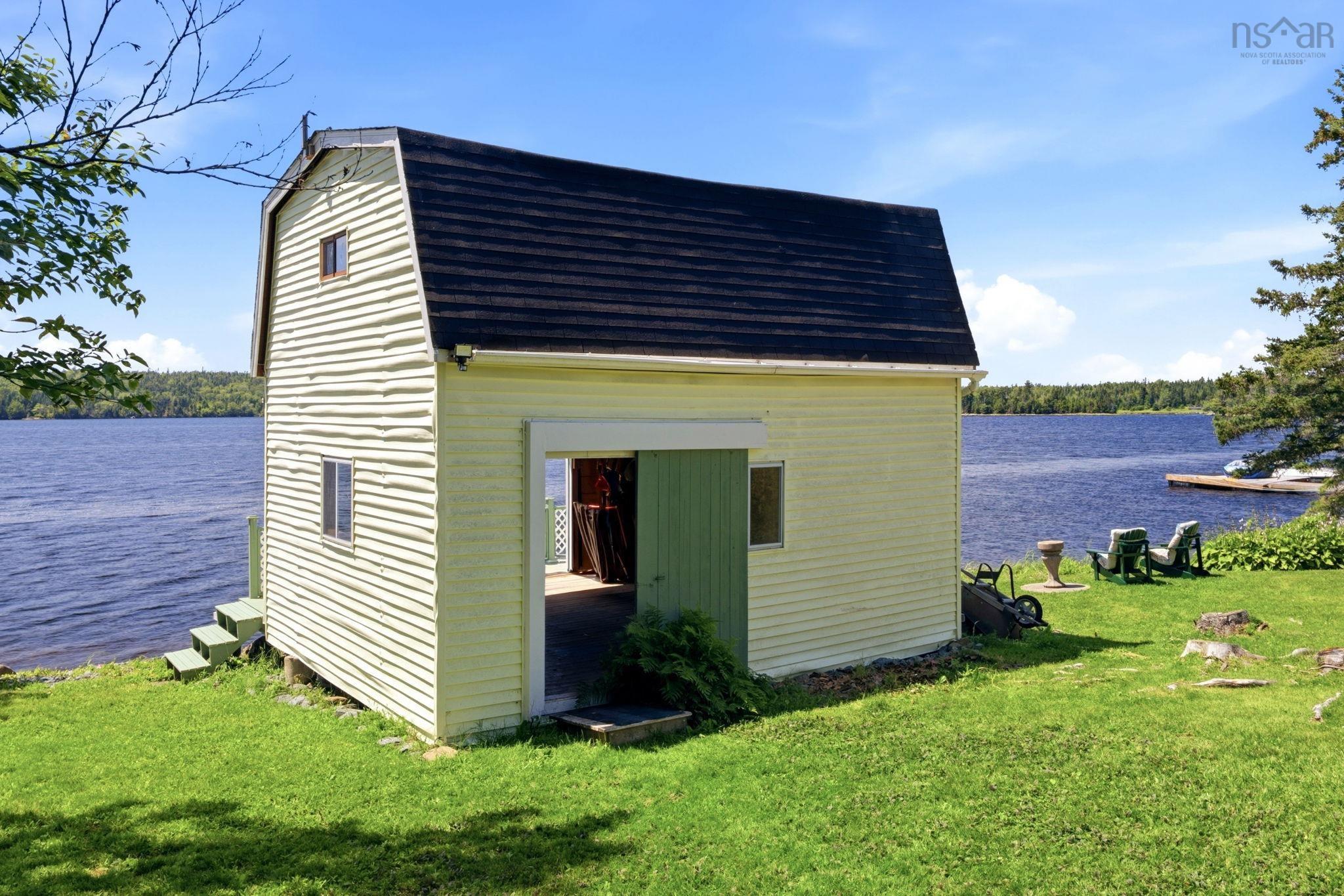 $250,000.00: 163 Candy Mountain Road, Mineville