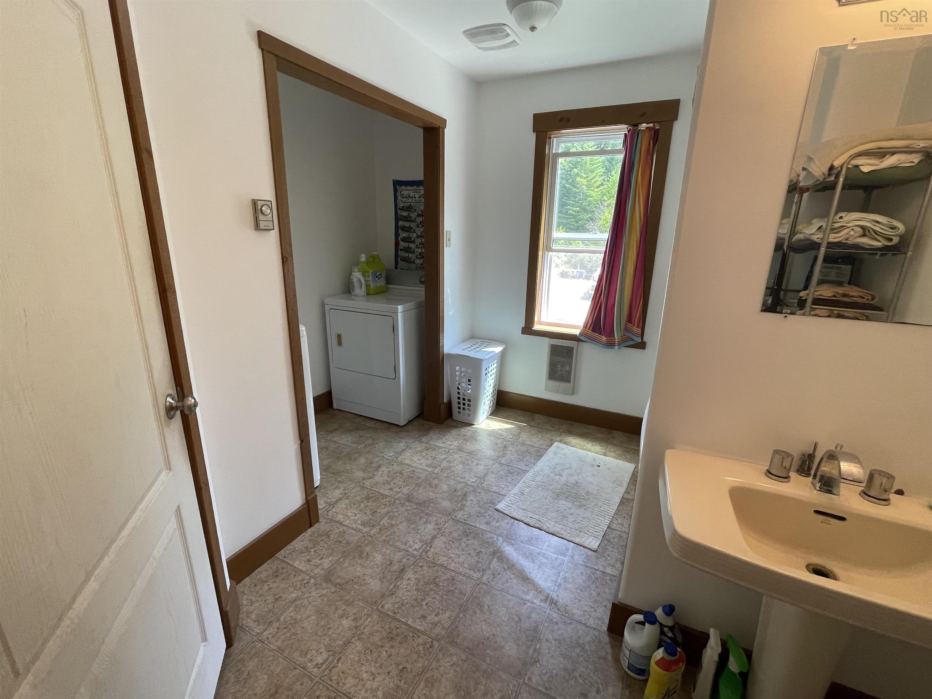 $650,000.00: 63 Old Post Road, East Chester