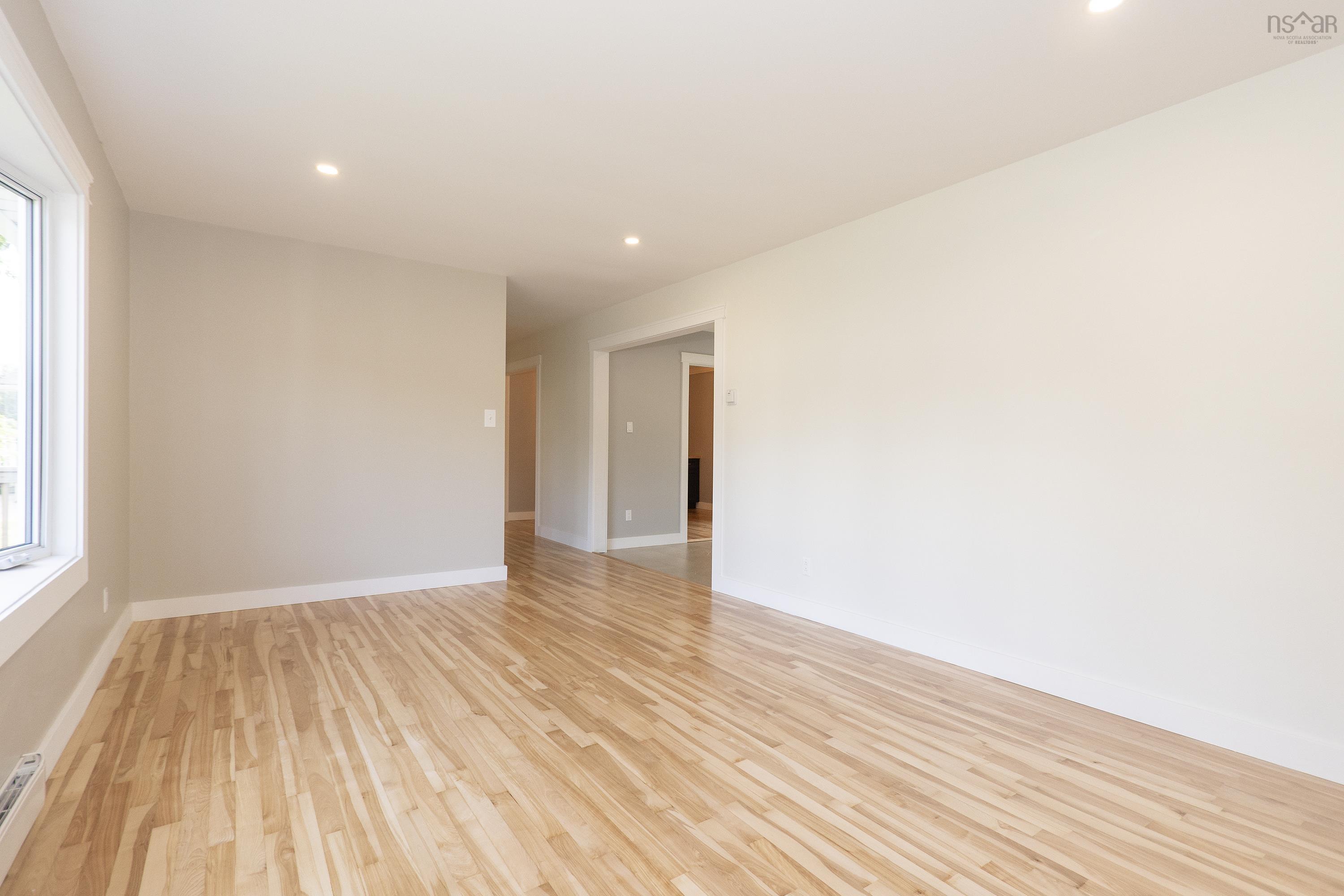 $339,900.00: 39 Rogers Avenue, Amherst