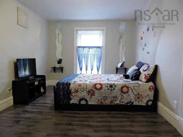 $250,000.00: 2-4 Queen Street Extension, Amherst
