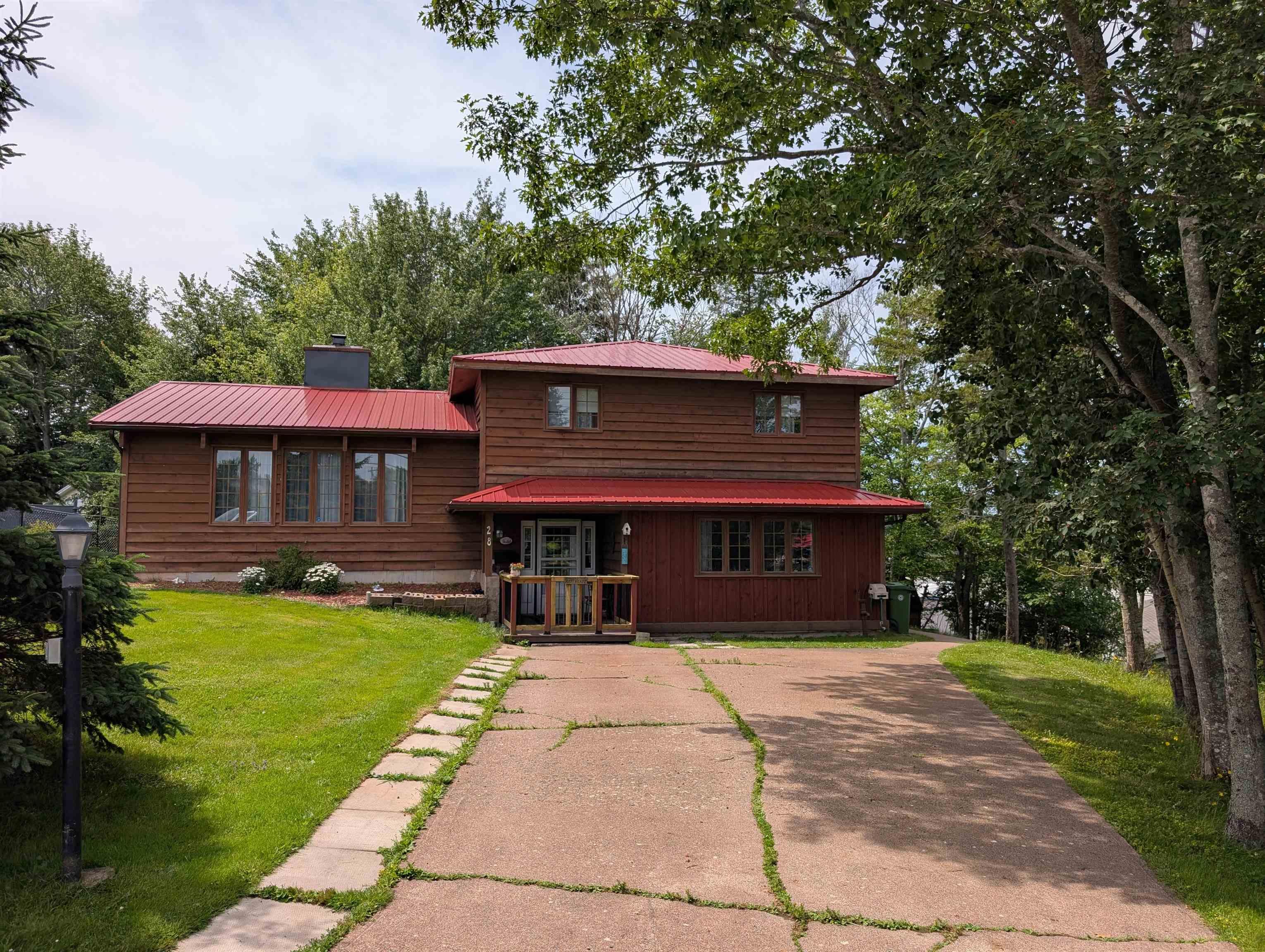 $580,000.00: 28 Purdy Drive, Truro