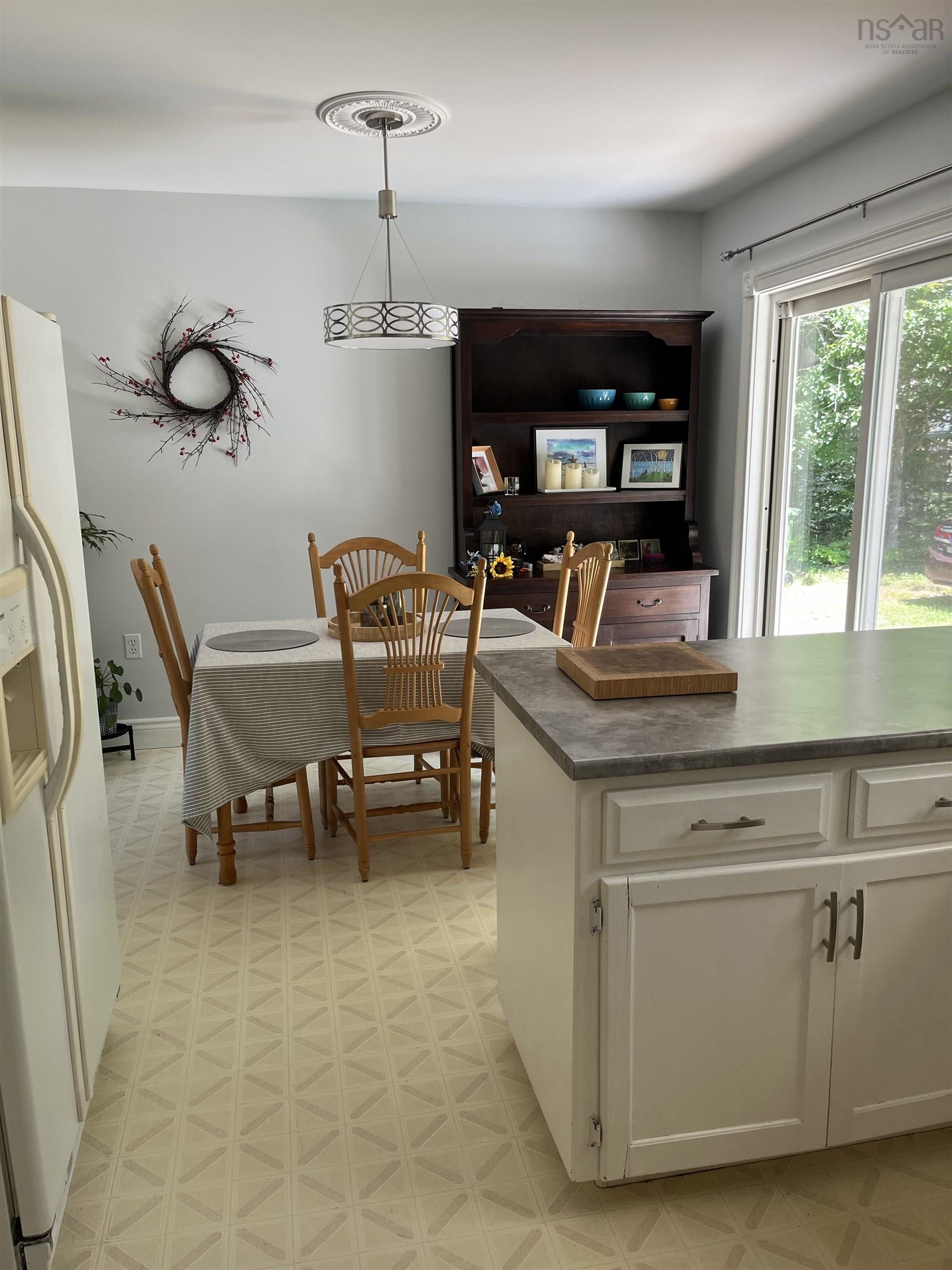 $384,500.00: 1126 Kaizer Drive, Centreville