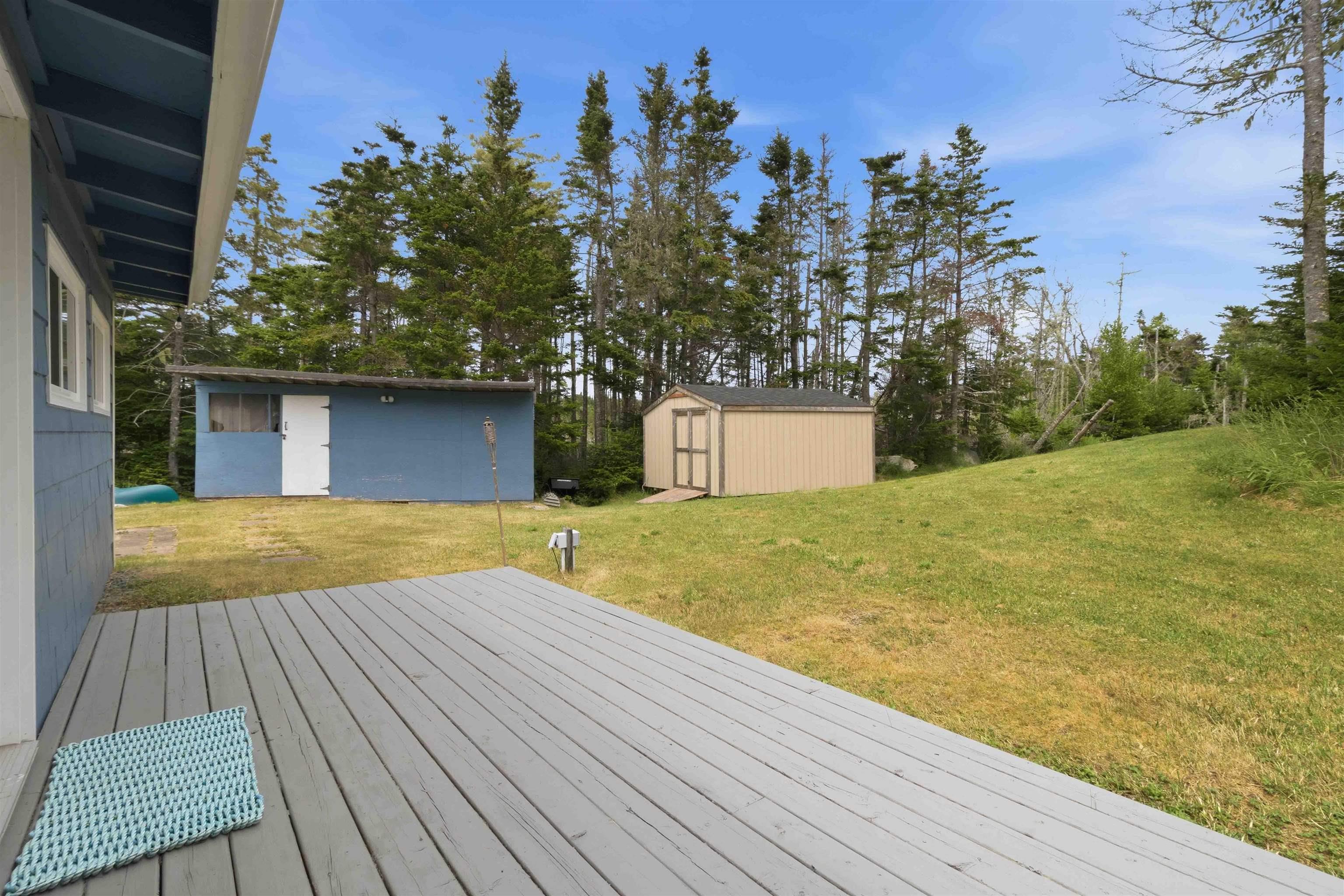 $555,000.00: 732 Ostrea Lake Road, Ostrea Lake