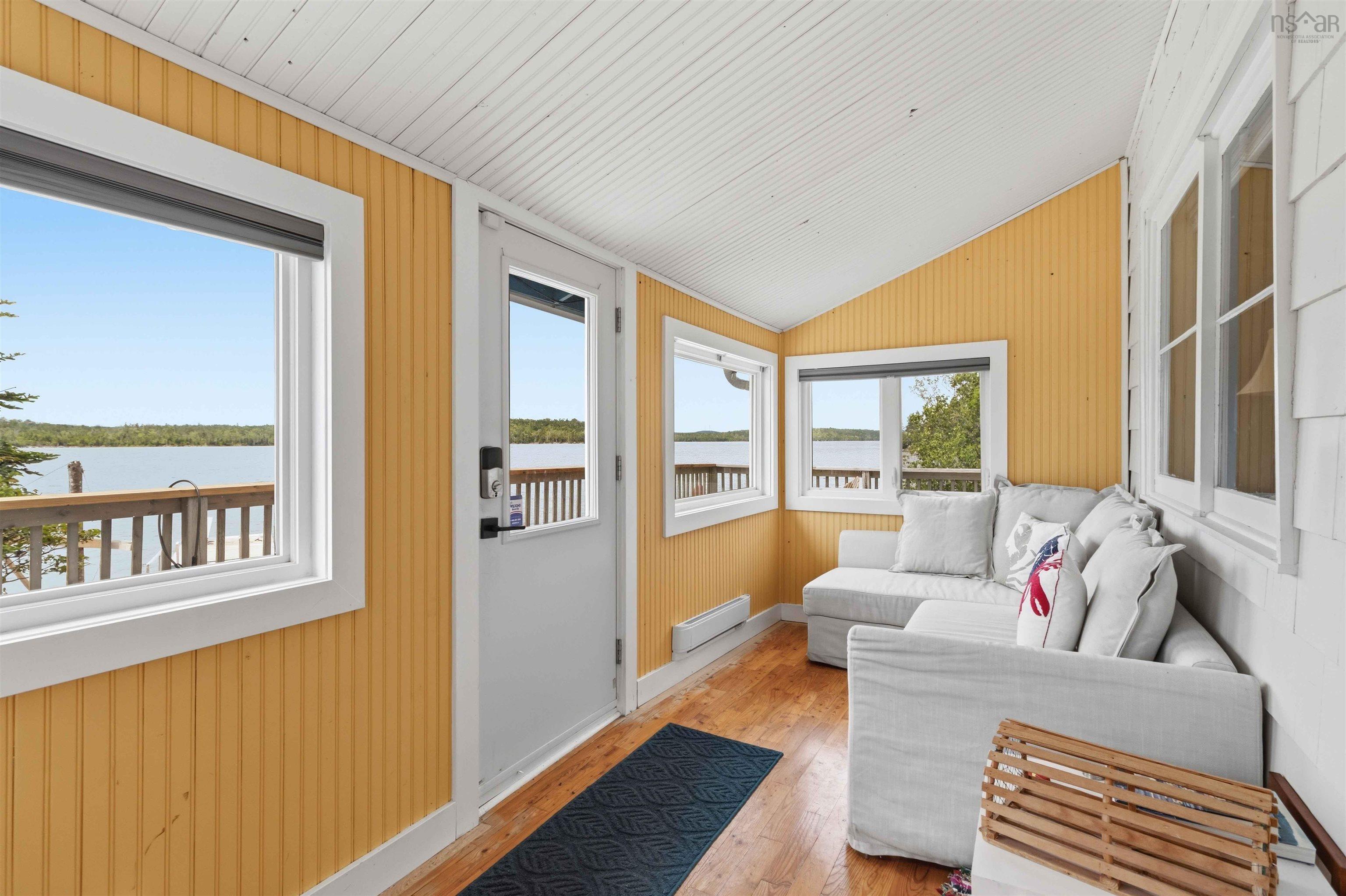 $555,000.00: 732 Ostrea Lake Road, Ostrea Lake