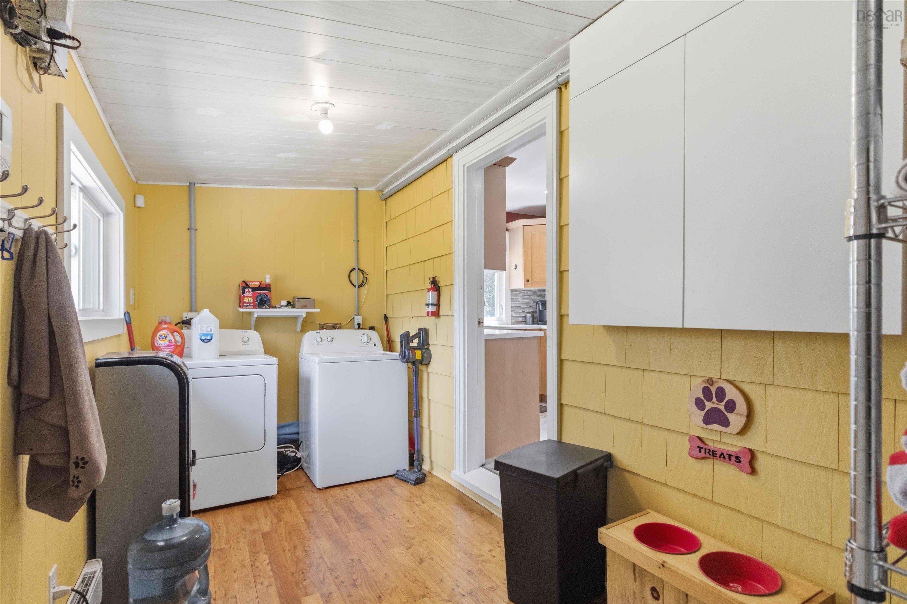 $555,000.00: 732 Ostrea Lake Road, Ostrea Lake