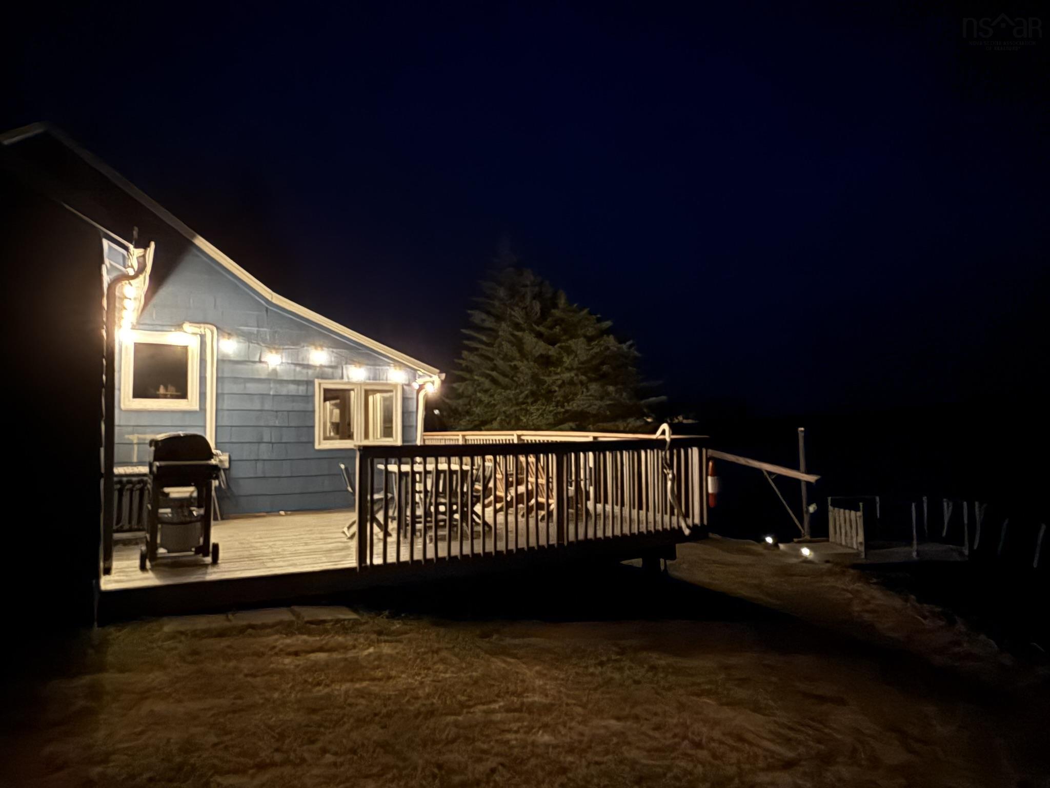 $555,000.00: 732 Ostrea Lake Road, Ostrea Lake