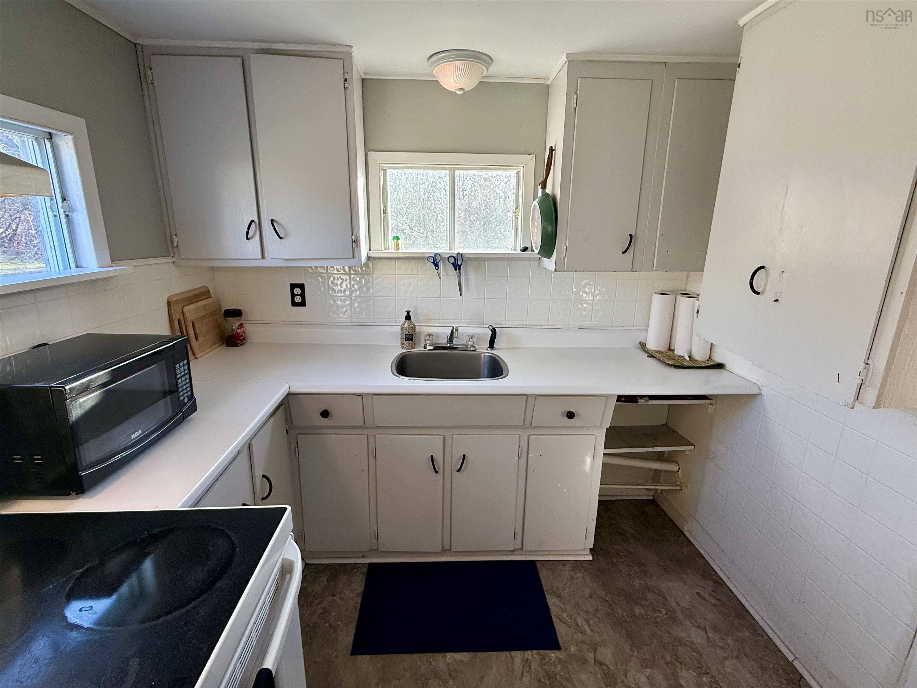 $230,000.00: 10374 Highway 4, Broadway