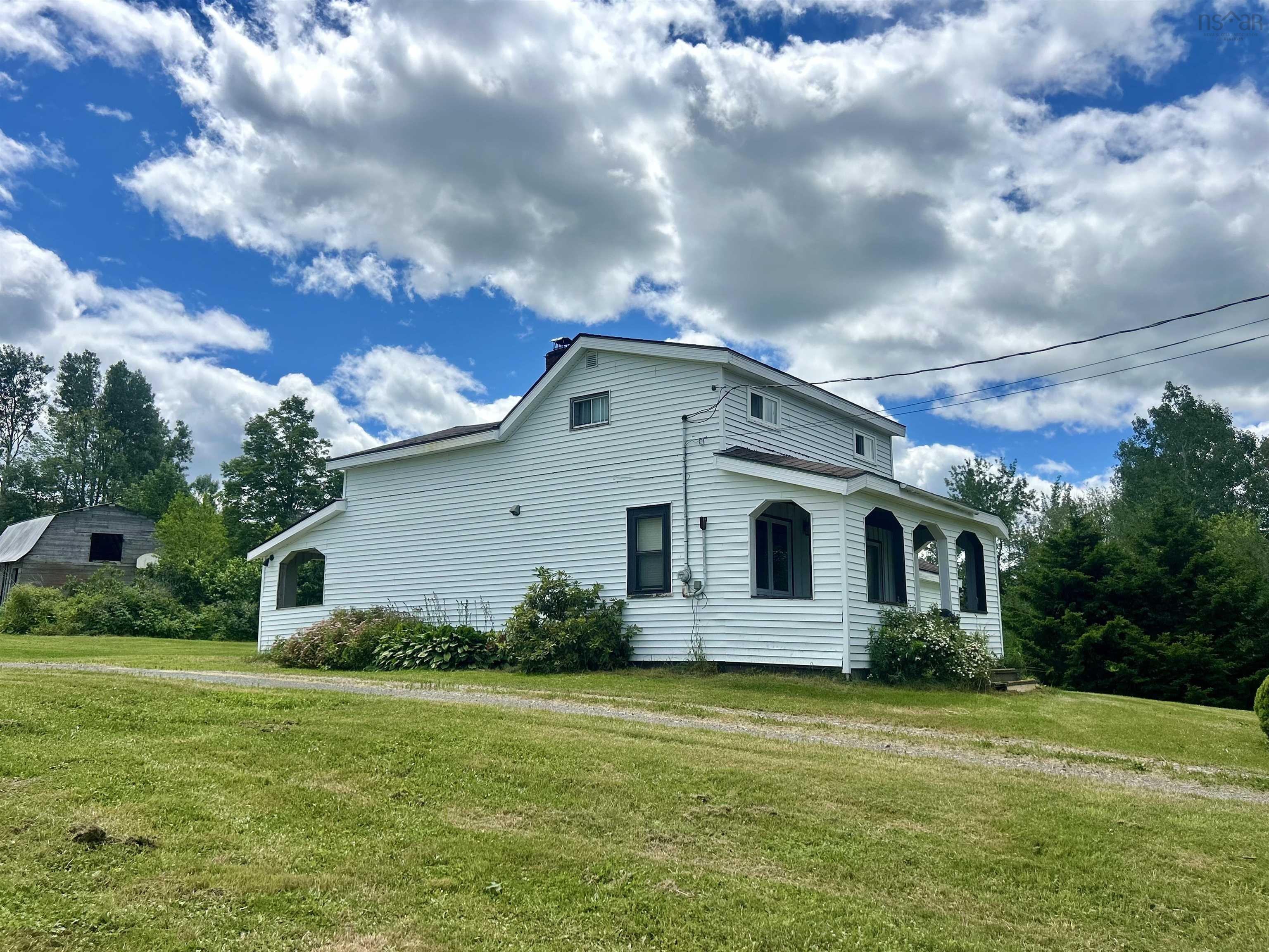 $230,000.00: 10374 Highway 4, Broadway