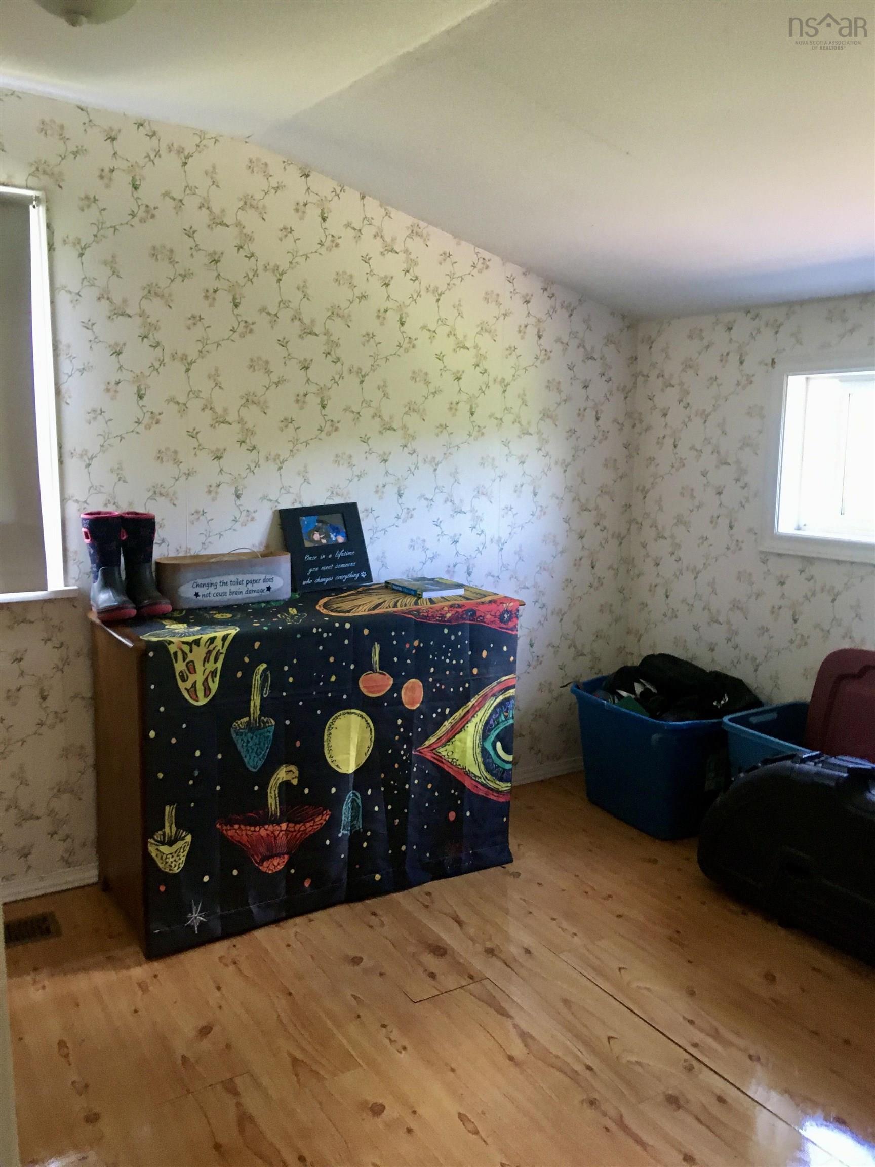 $230,000.00: 10374 Highway 4, Broadway