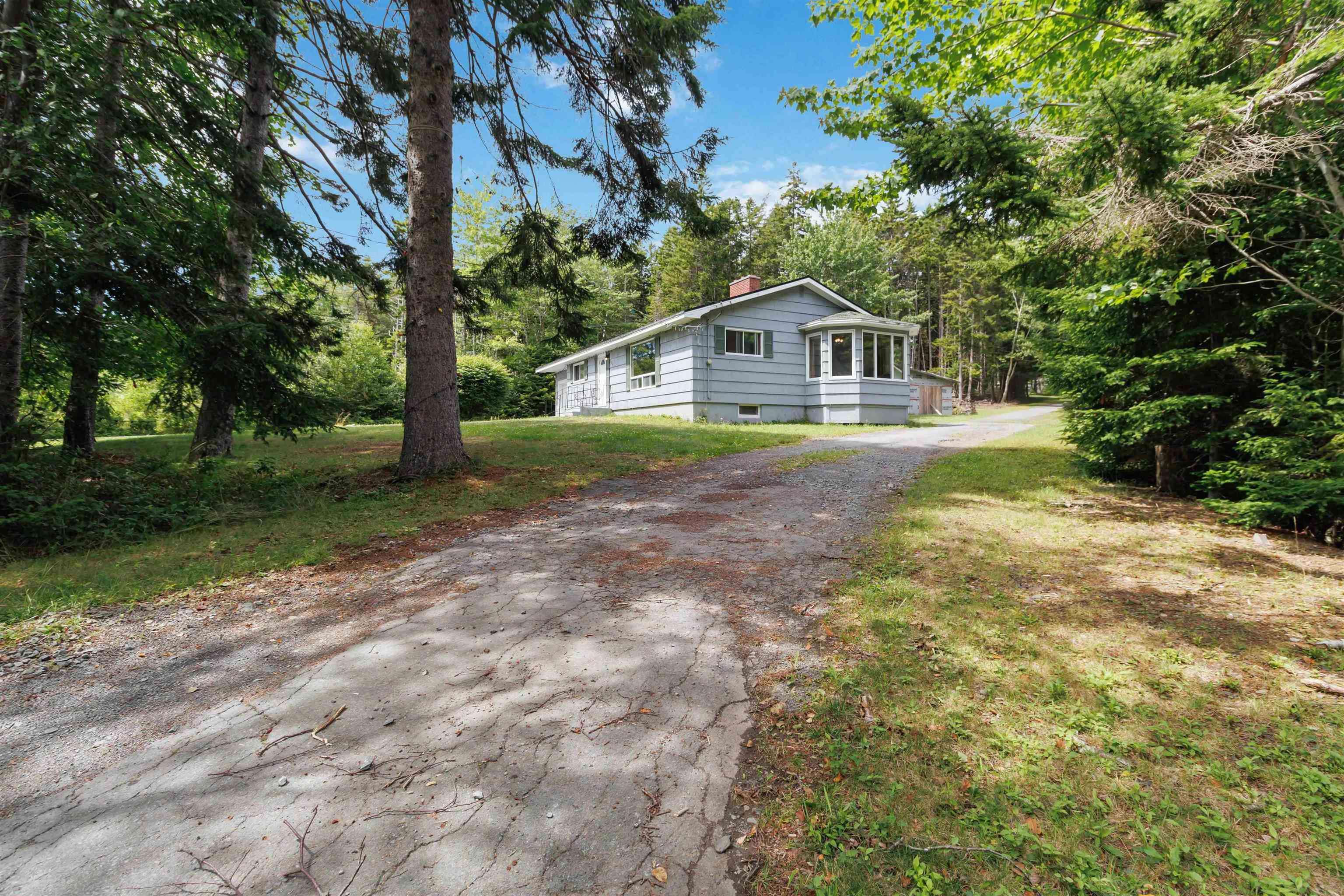 $399,000.00: 120 North Side Road, Riverport