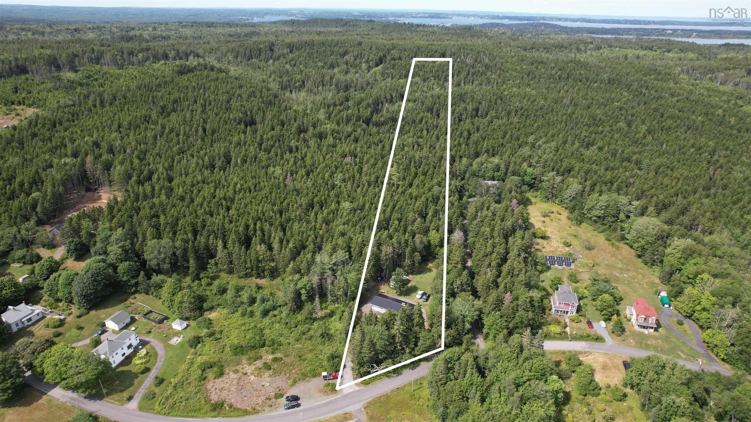 $399,000.00: 120 North Side Road, Riverport