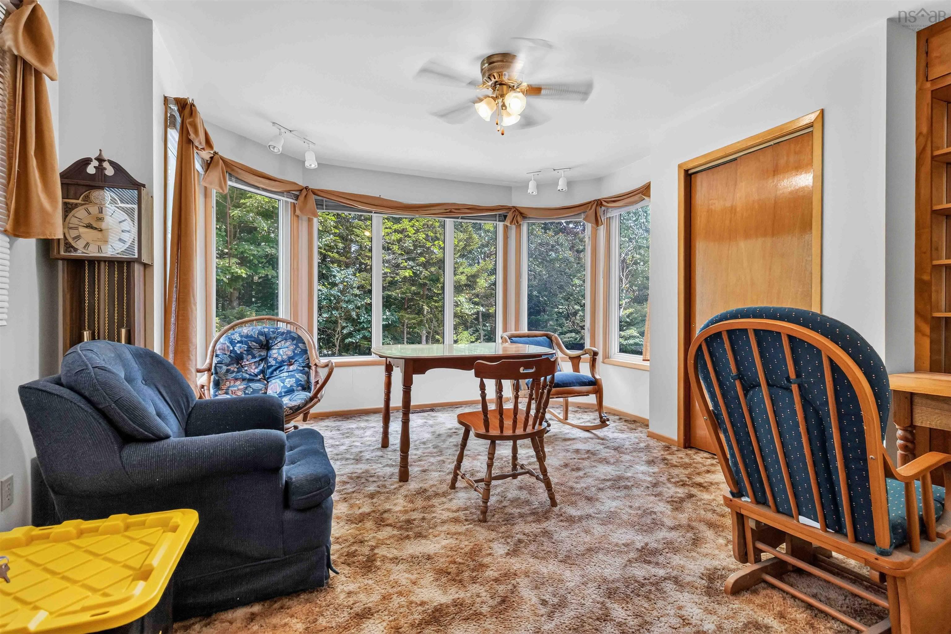 $399,000.00: 120 North Side Road, Riverport