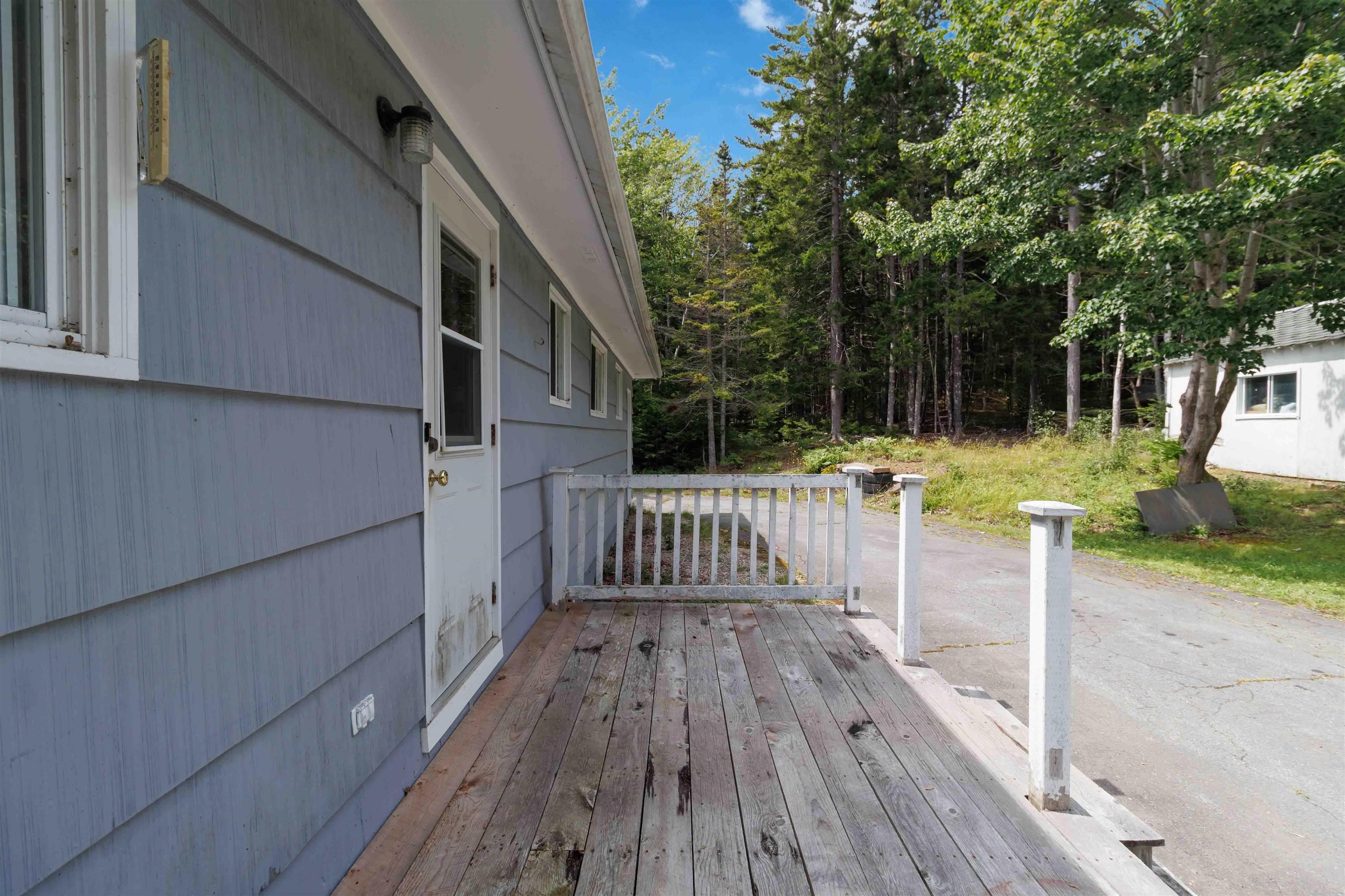 $399,000.00: 120 North Side Road, Riverport