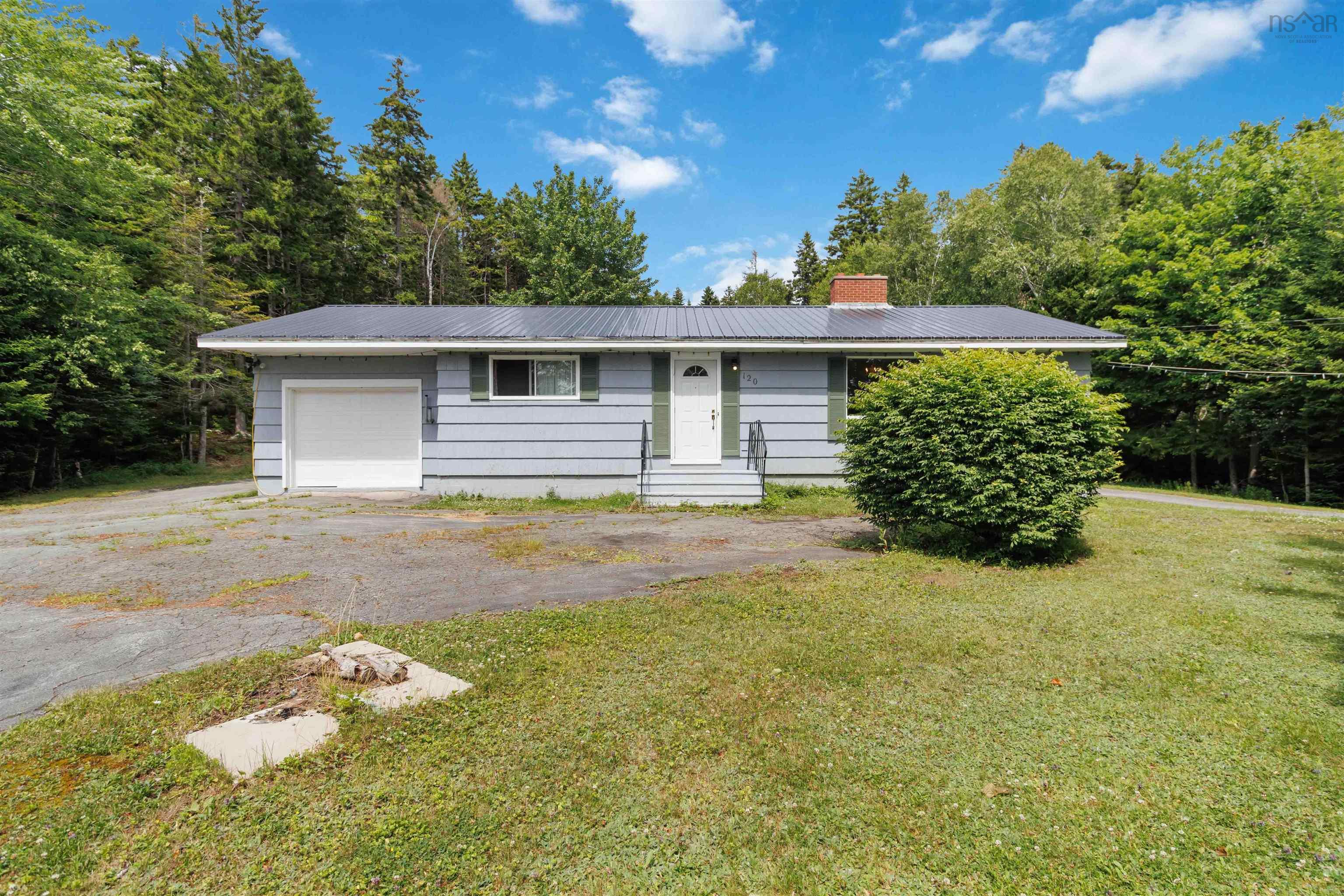 $399,000.00: 120 North Side Road, Riverport