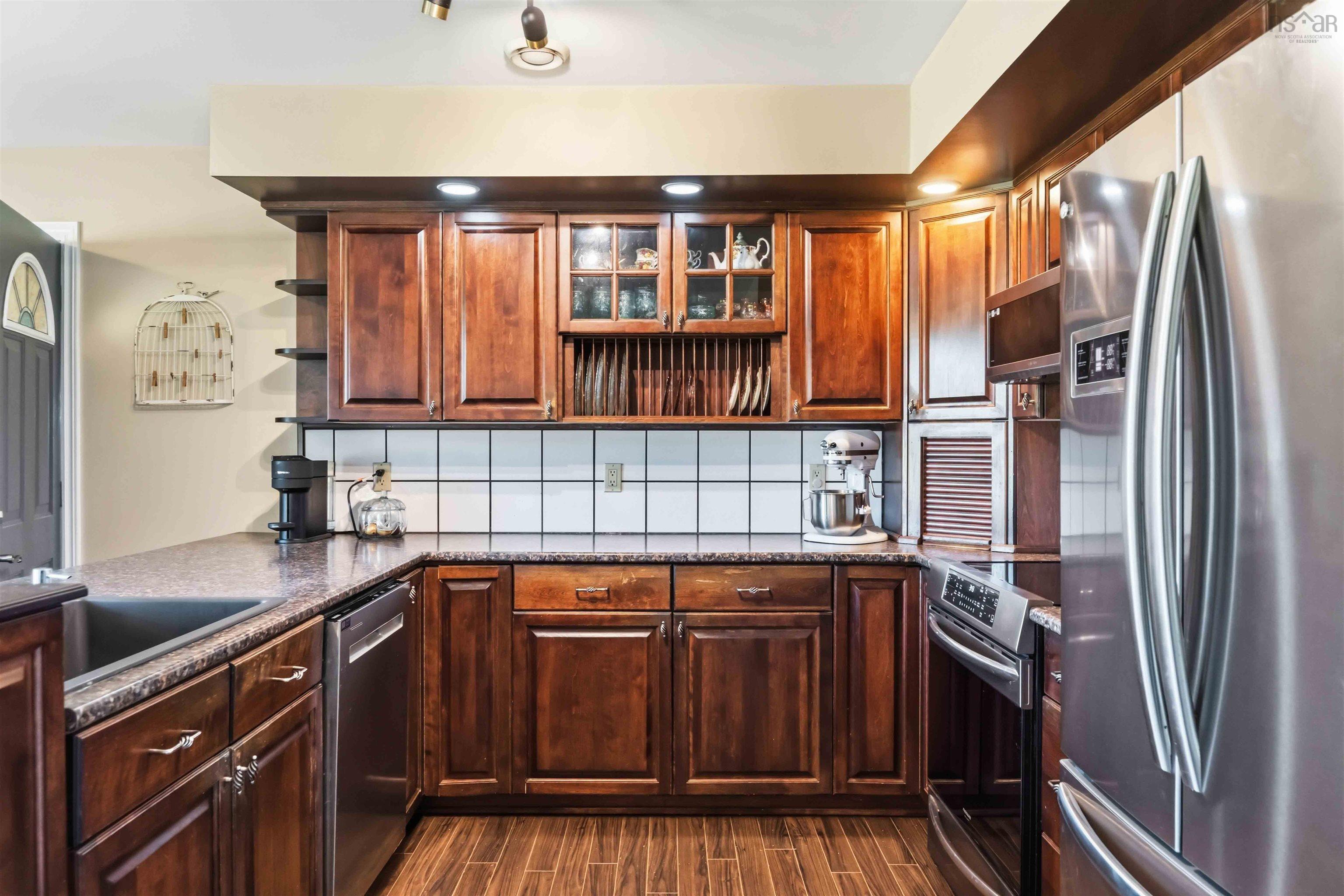 $559,000.00: 909 STRONACH MOUNTAIN Road, Melvern Square