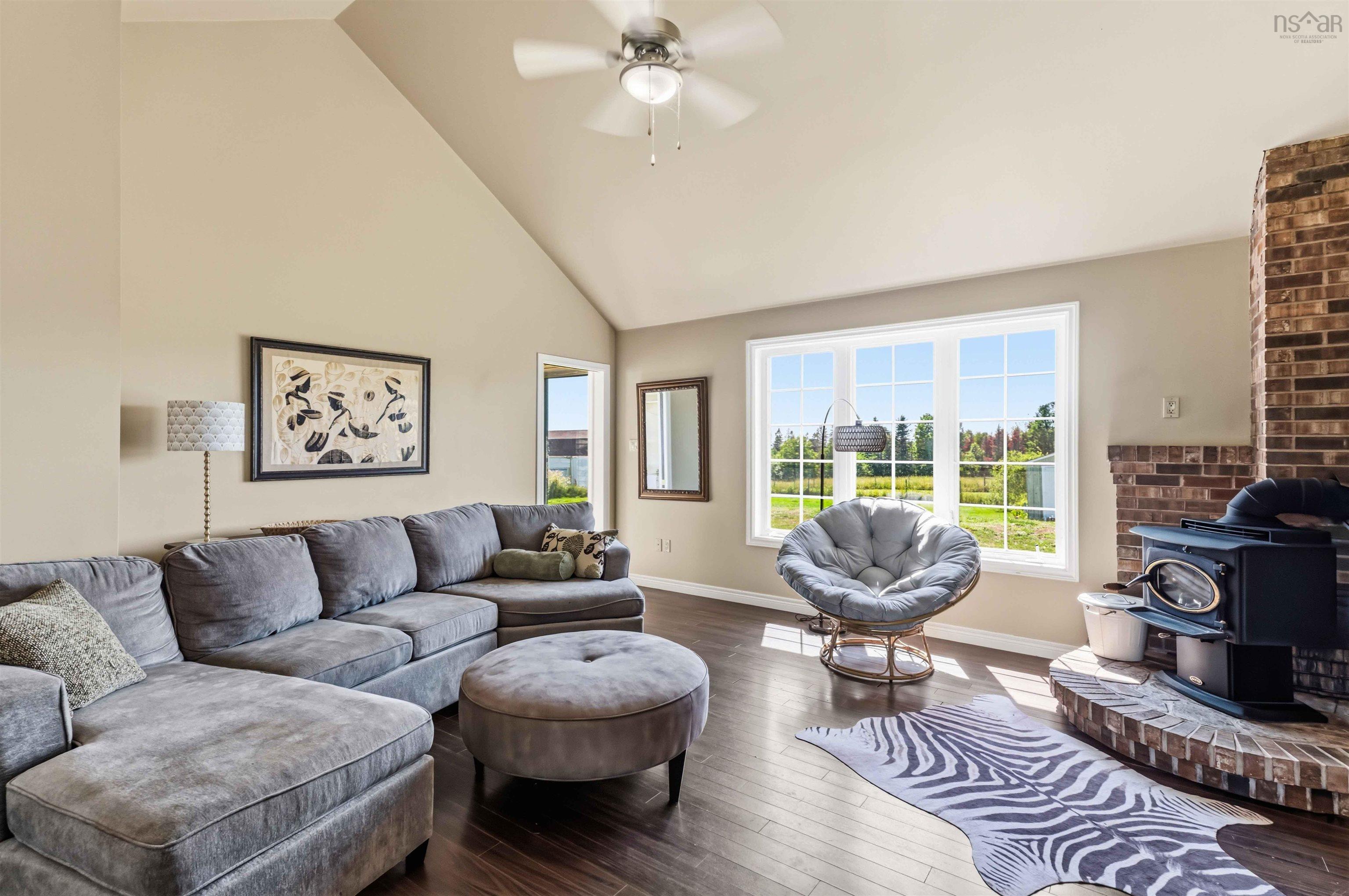 $559,000.00: 909 STRONACH MOUNTAIN Road, Melvern Square