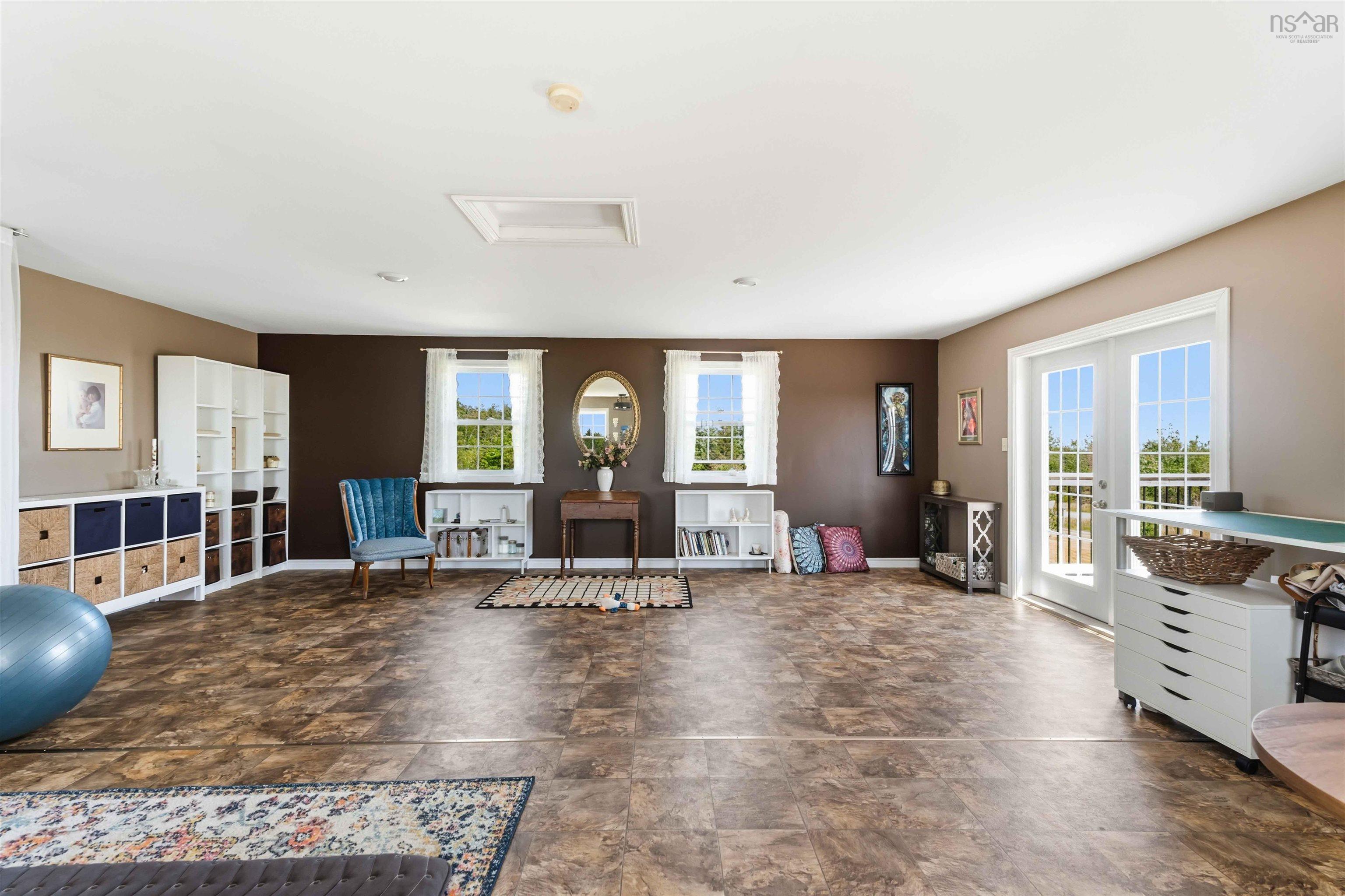 $559,000.00: 909 STRONACH MOUNTAIN Road, Melvern Square